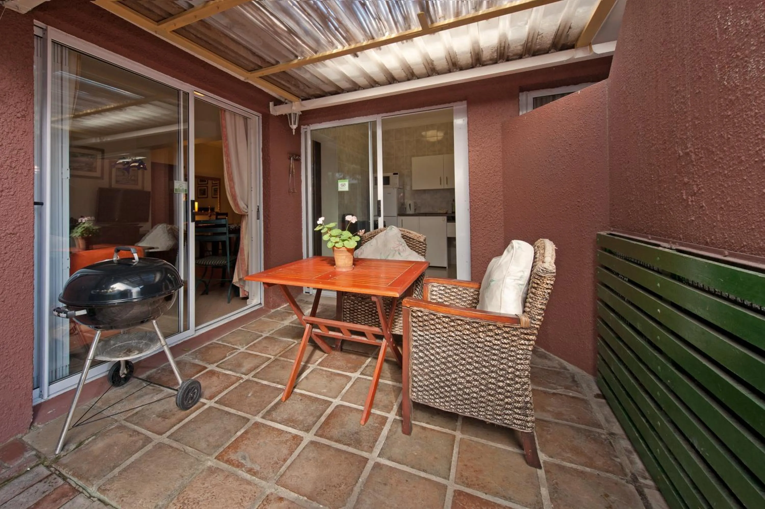 Patio in Brown Jug Guest House