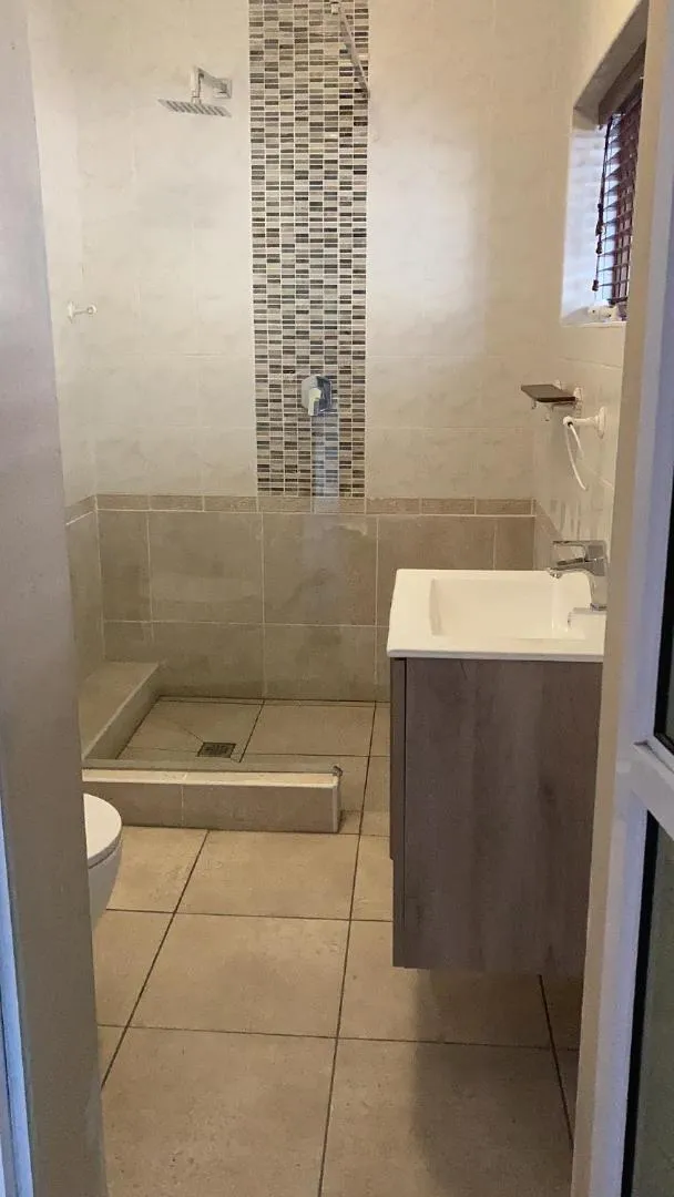 Shower in Brown Jug Guest House