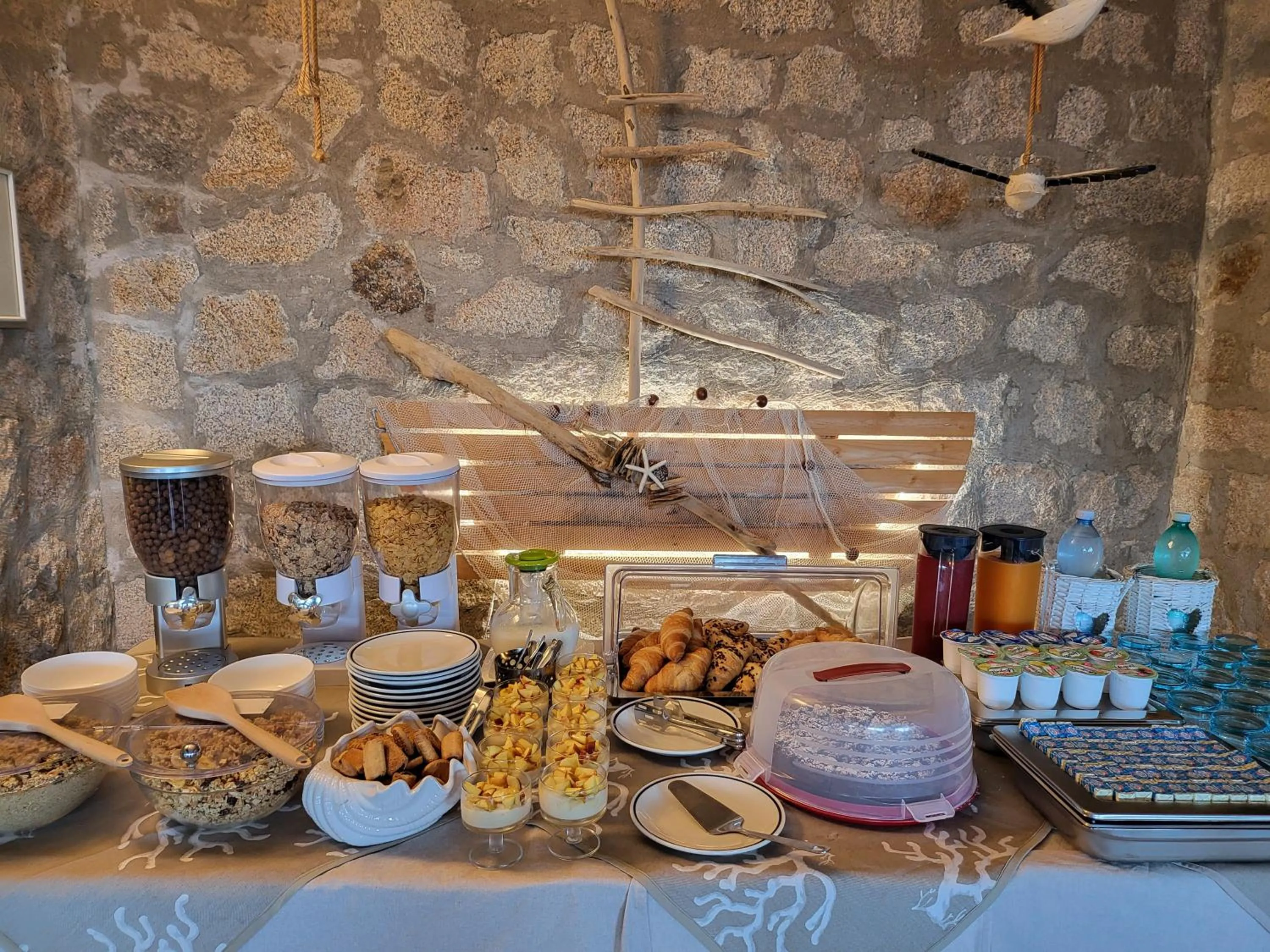 Food and drinks in Hotel Olimpia