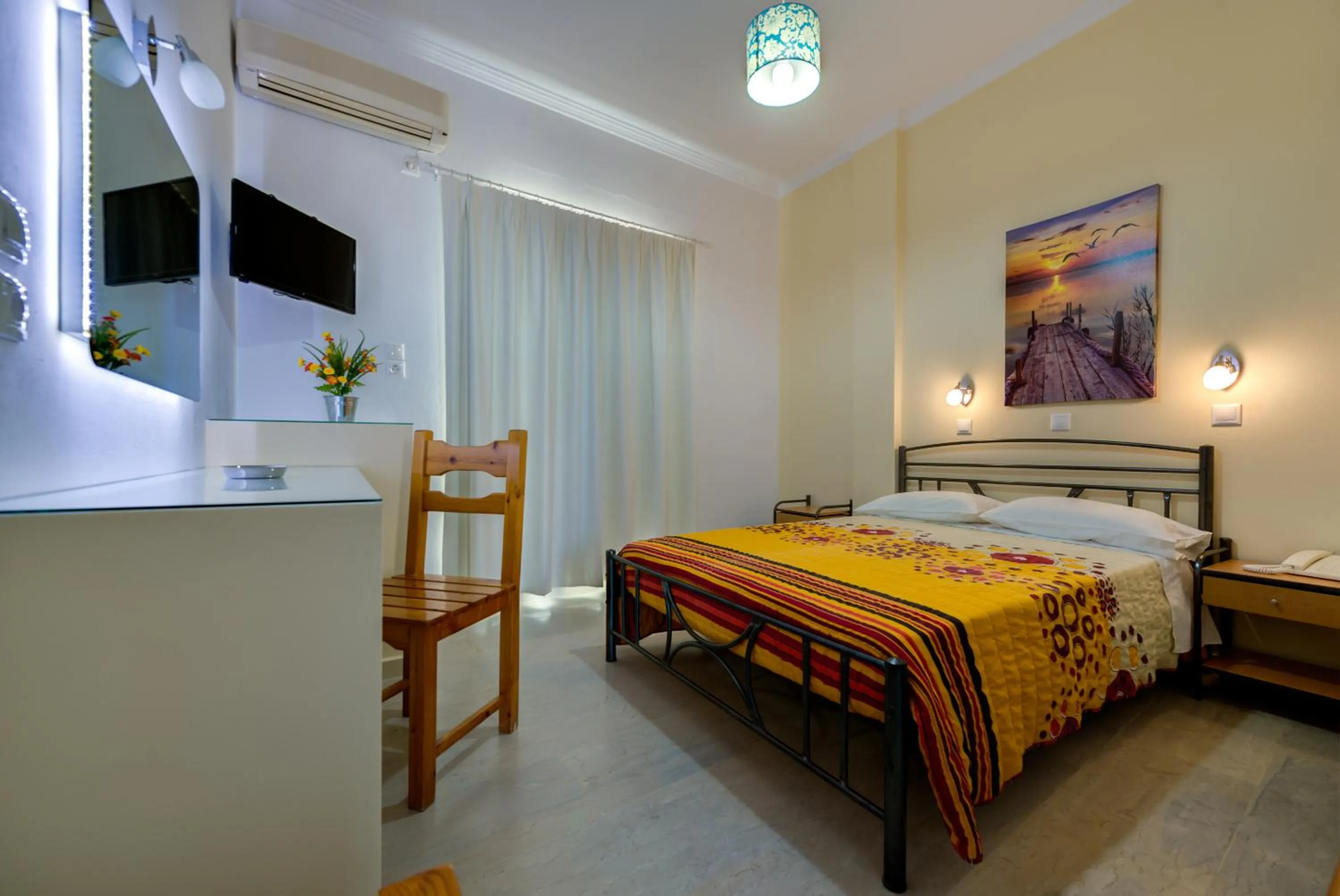 Photo of the whole room, Bed in Akis Hotel