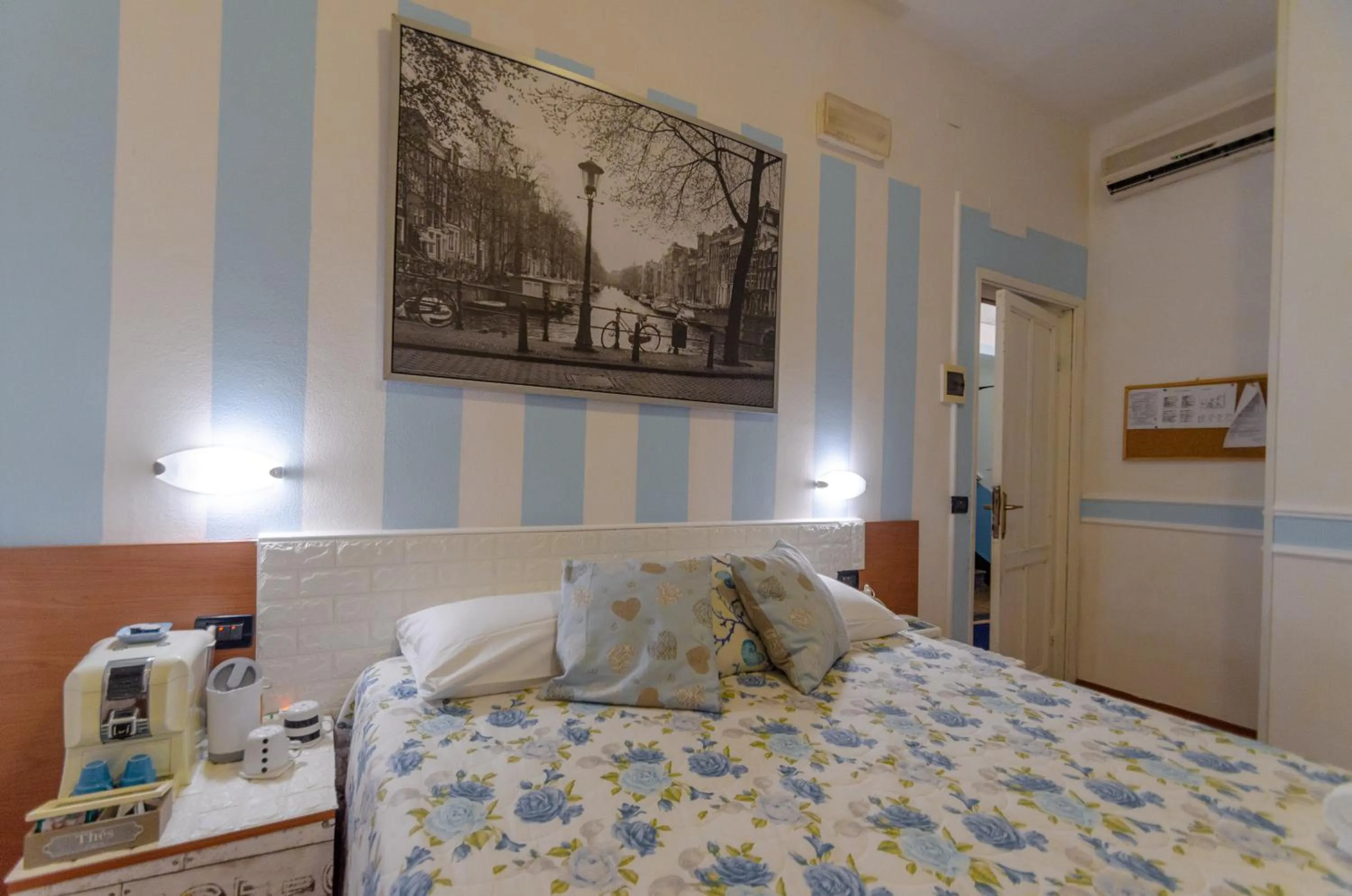 Photo of the whole room in Hotel San Desiderio