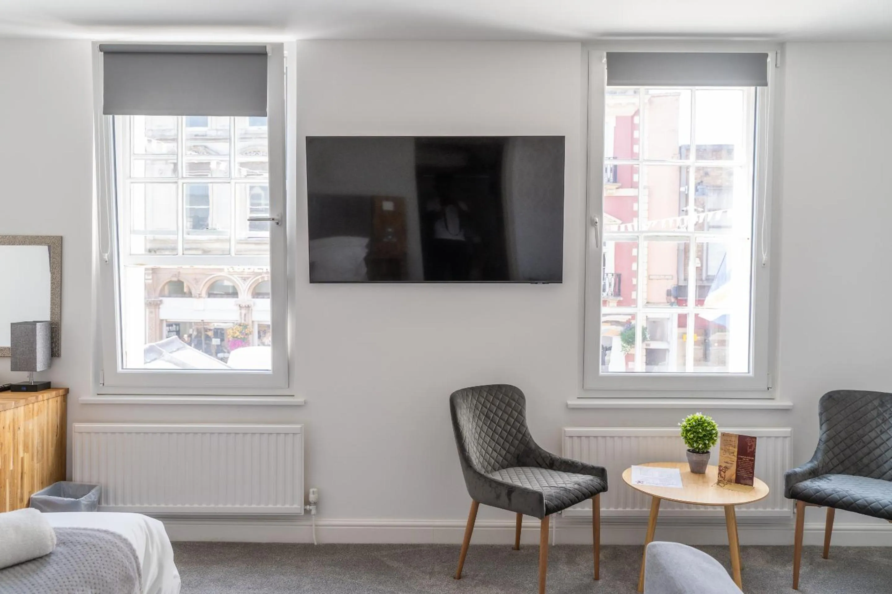 Bedroom in The Red Lion Hotel