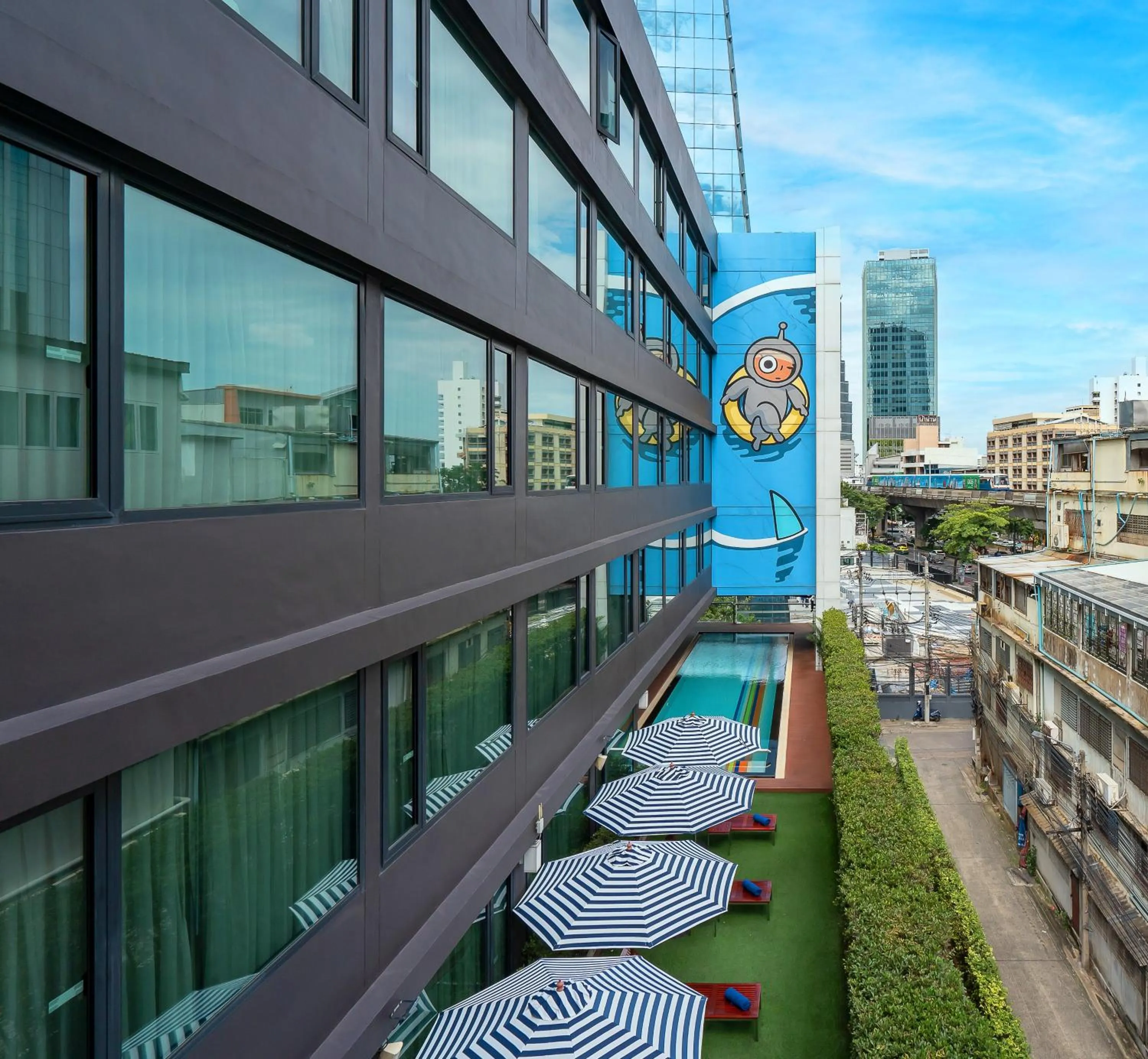 Property building in VIC 3 Bangkok Hotel