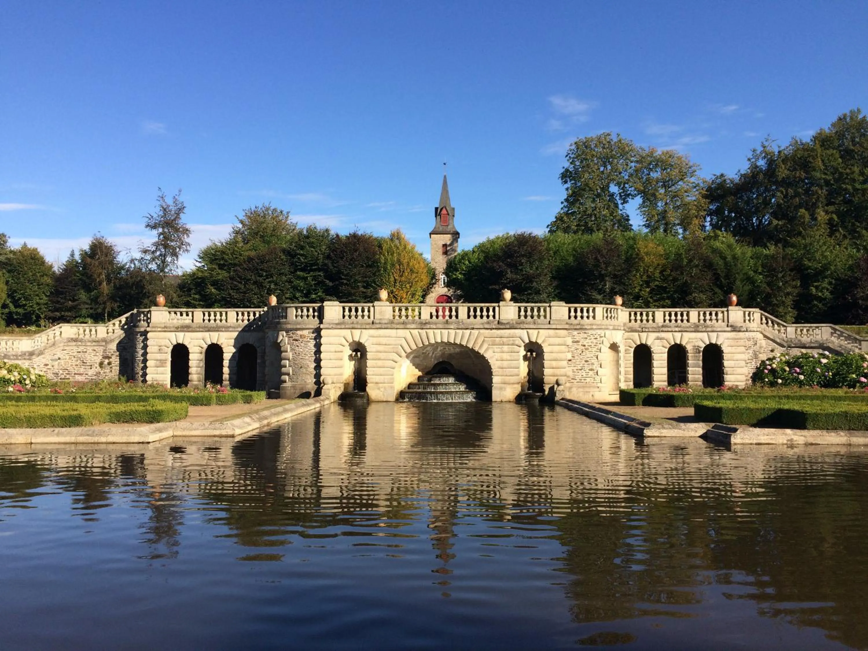 Nearby landmark in La Maison