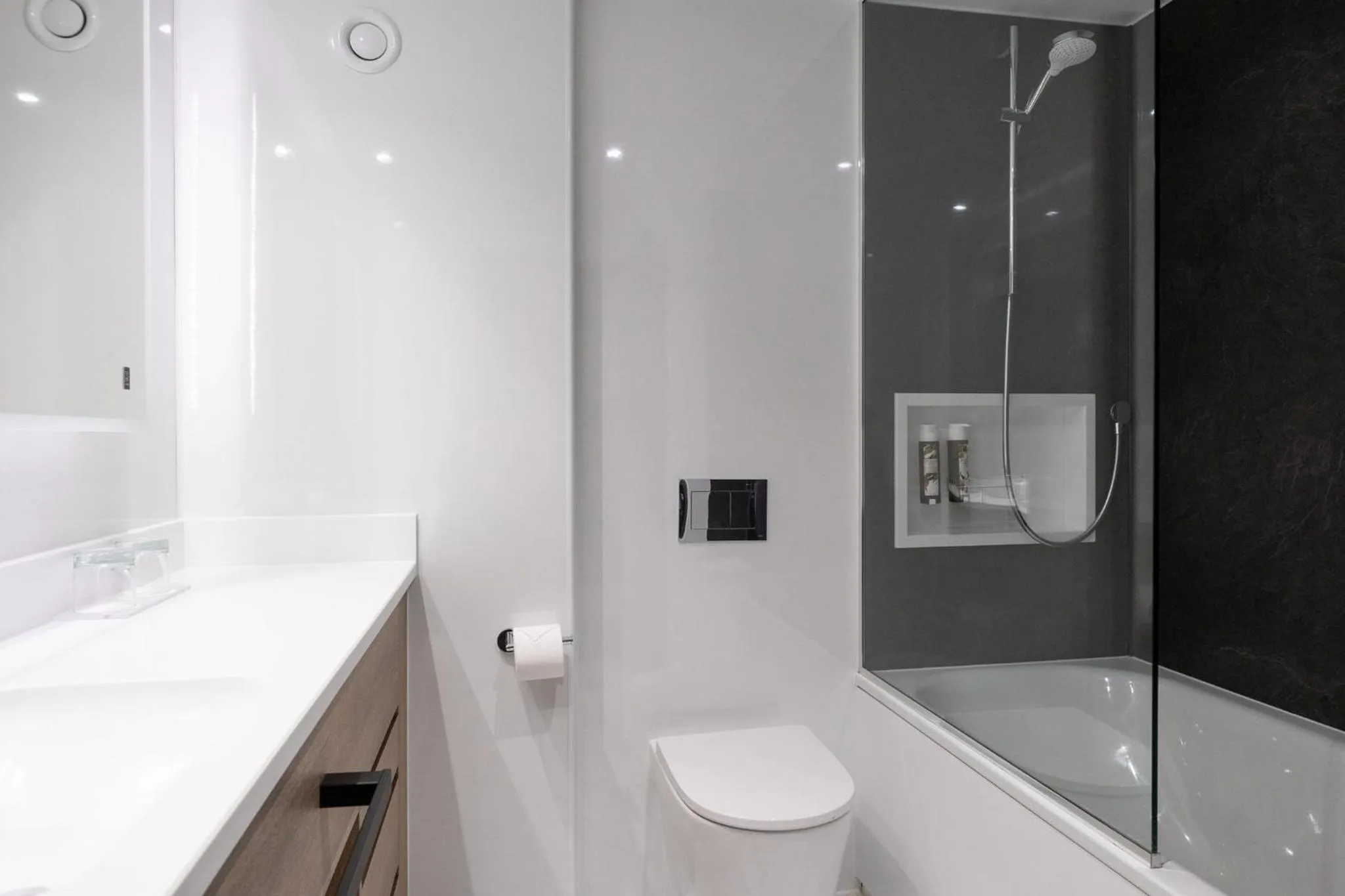 Bathroom in Sandman Signature Sheffield Quays Hotel