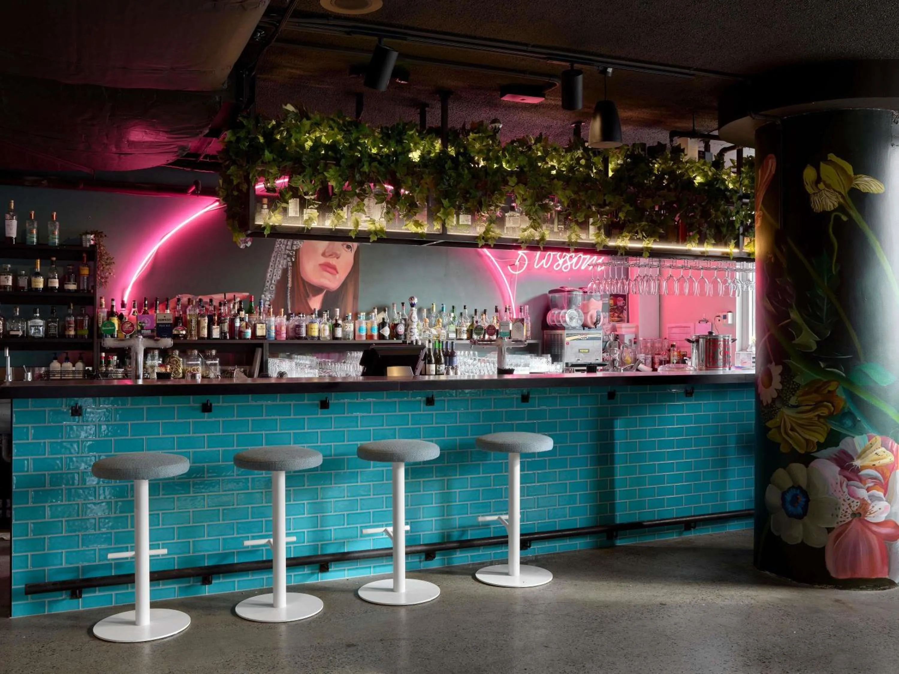Lounge or bar in Pullman Melbourne City Centre