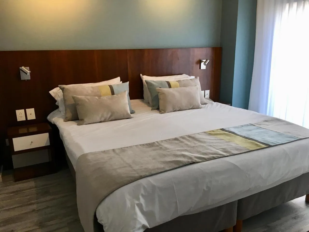 Bed in Color Botánico