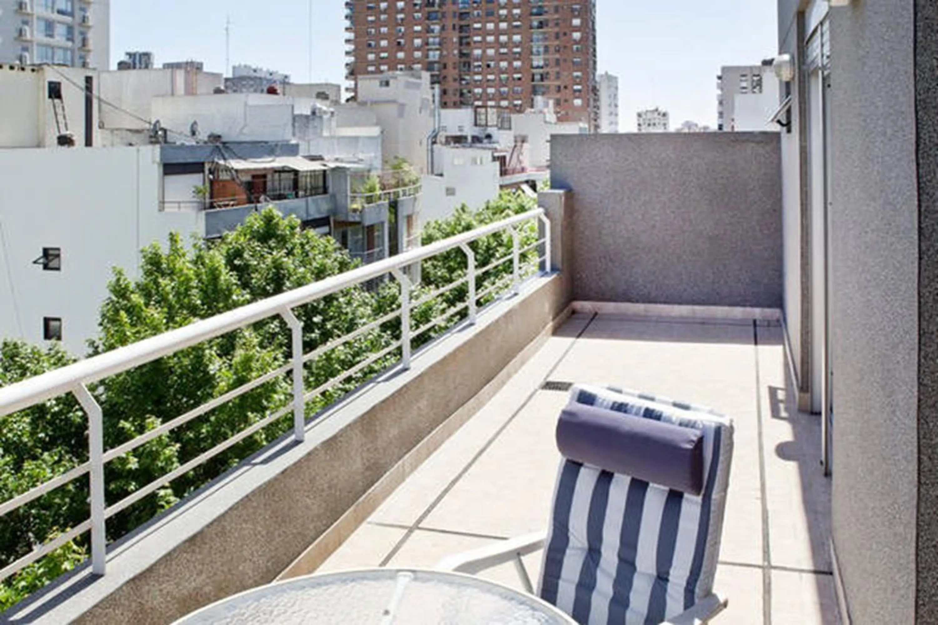 Property building in Color Botánico