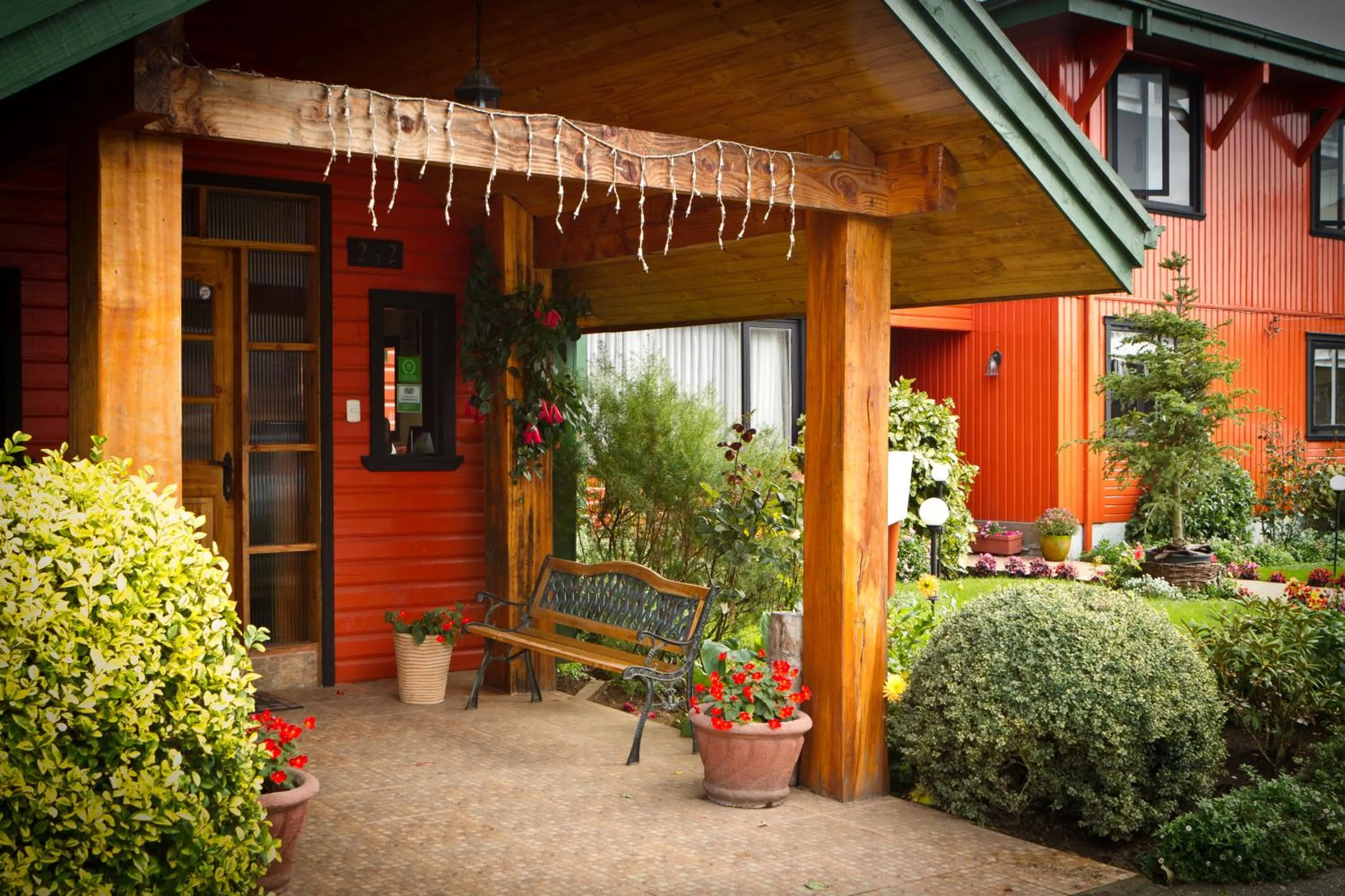 Facade/entrance in Weisserhaus