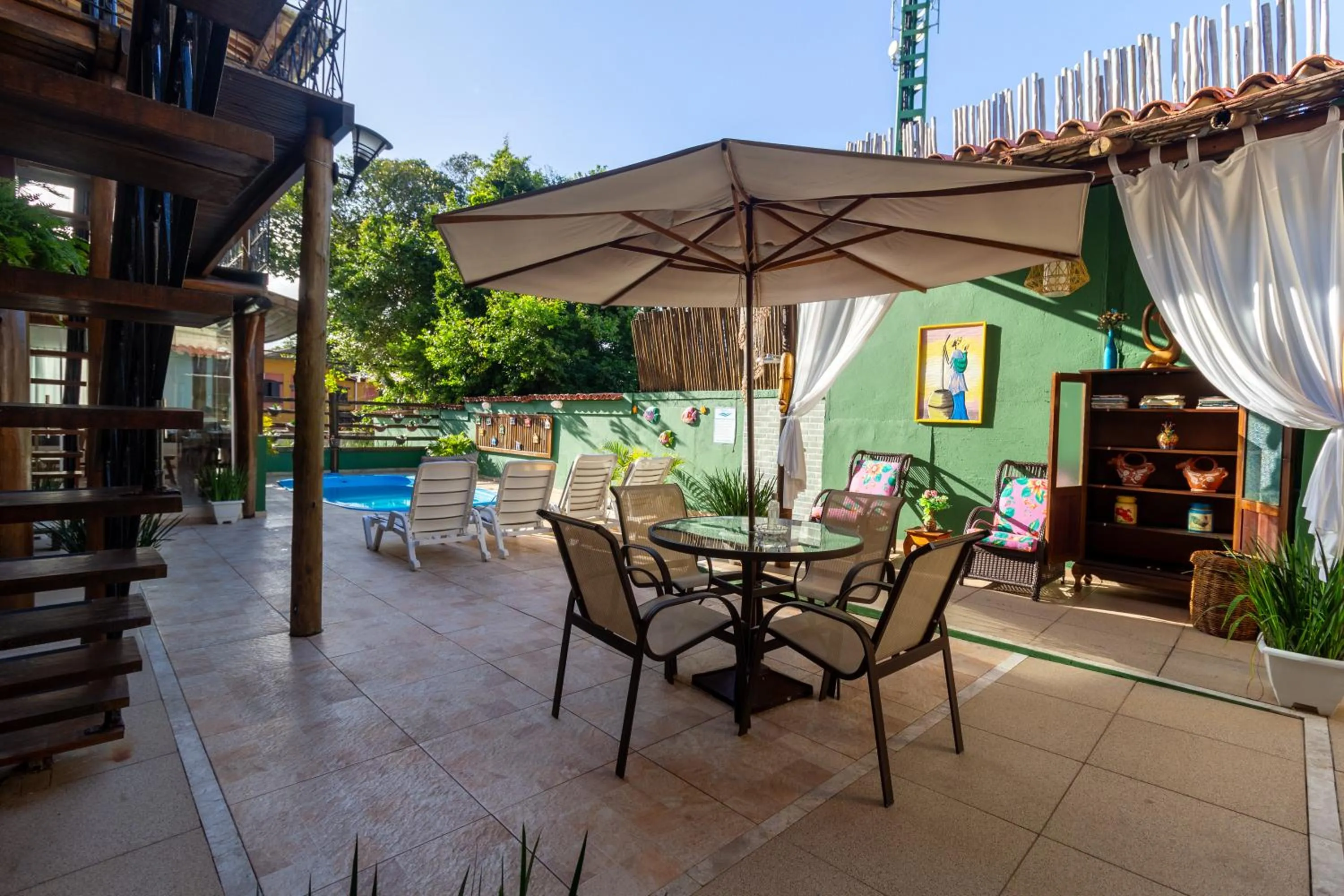 Property building in Pousada Pé na Estrada