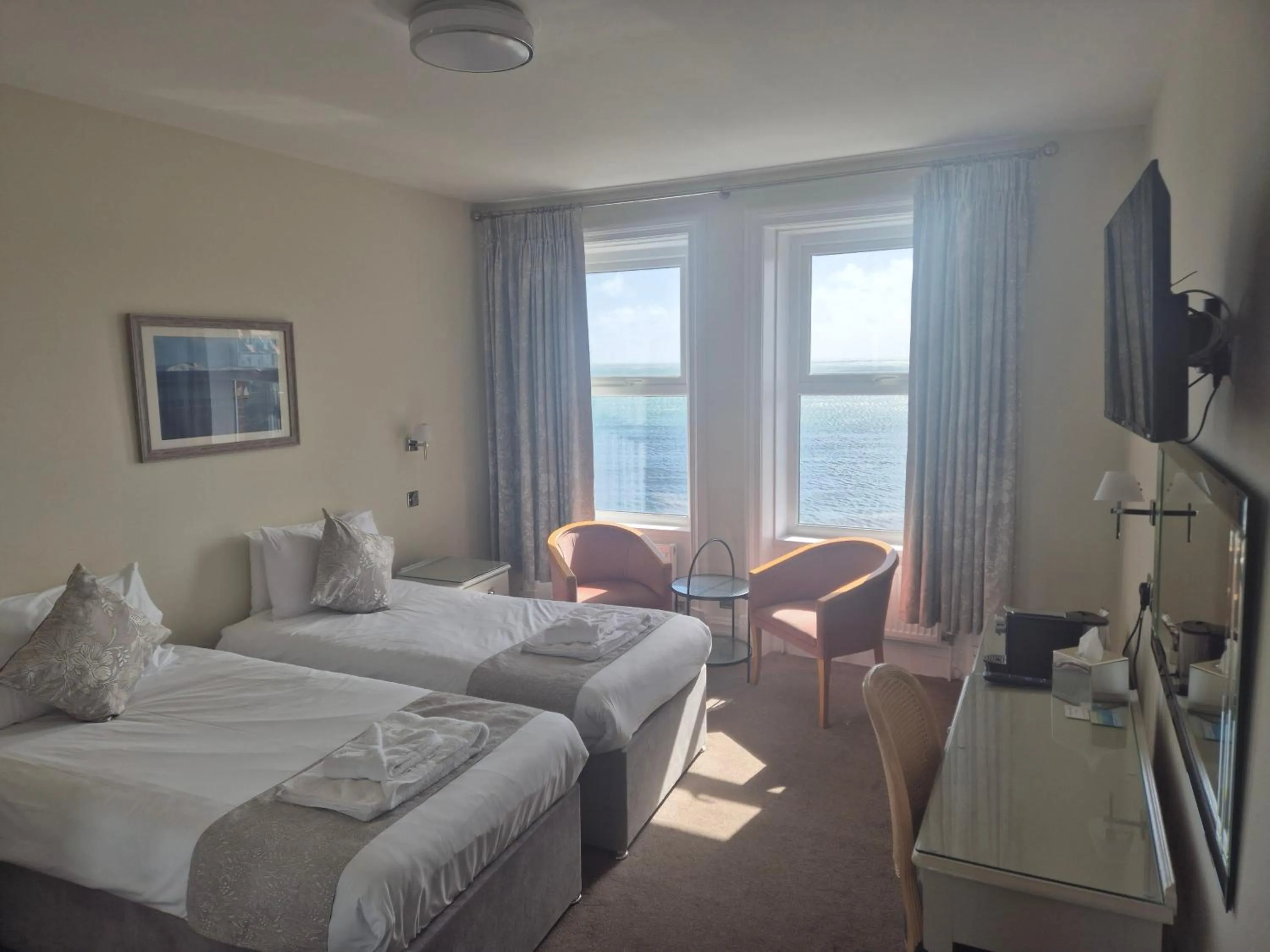 Bed in Grand Hotel Swanage