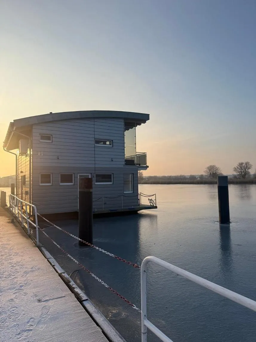 Property building in Schwimmende Häuser im BALTIC SEA RESORT