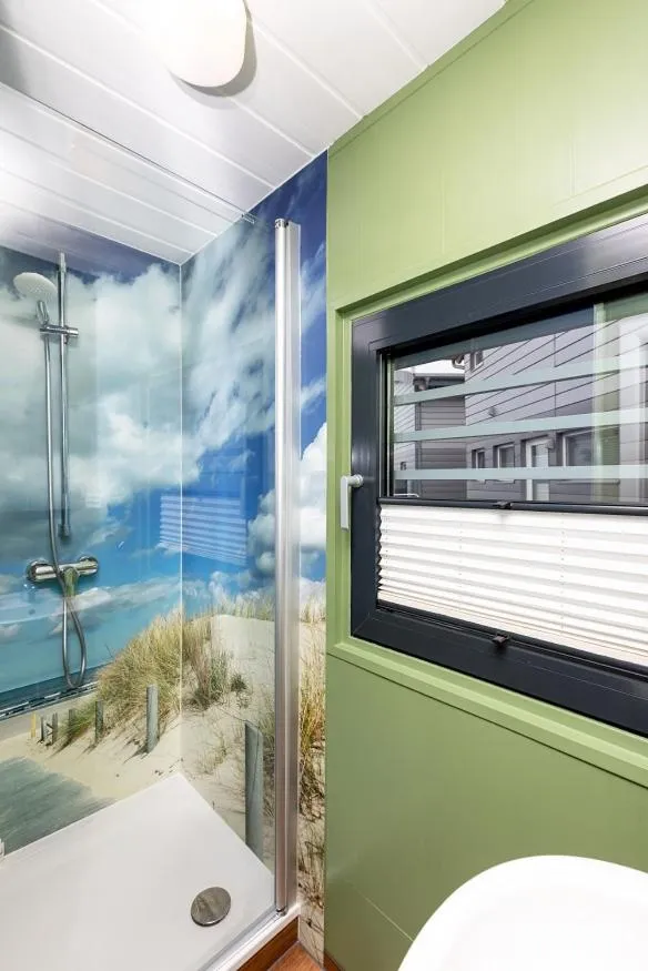 Shower in Schwimmende Häuser im BALTIC SEA RESORT