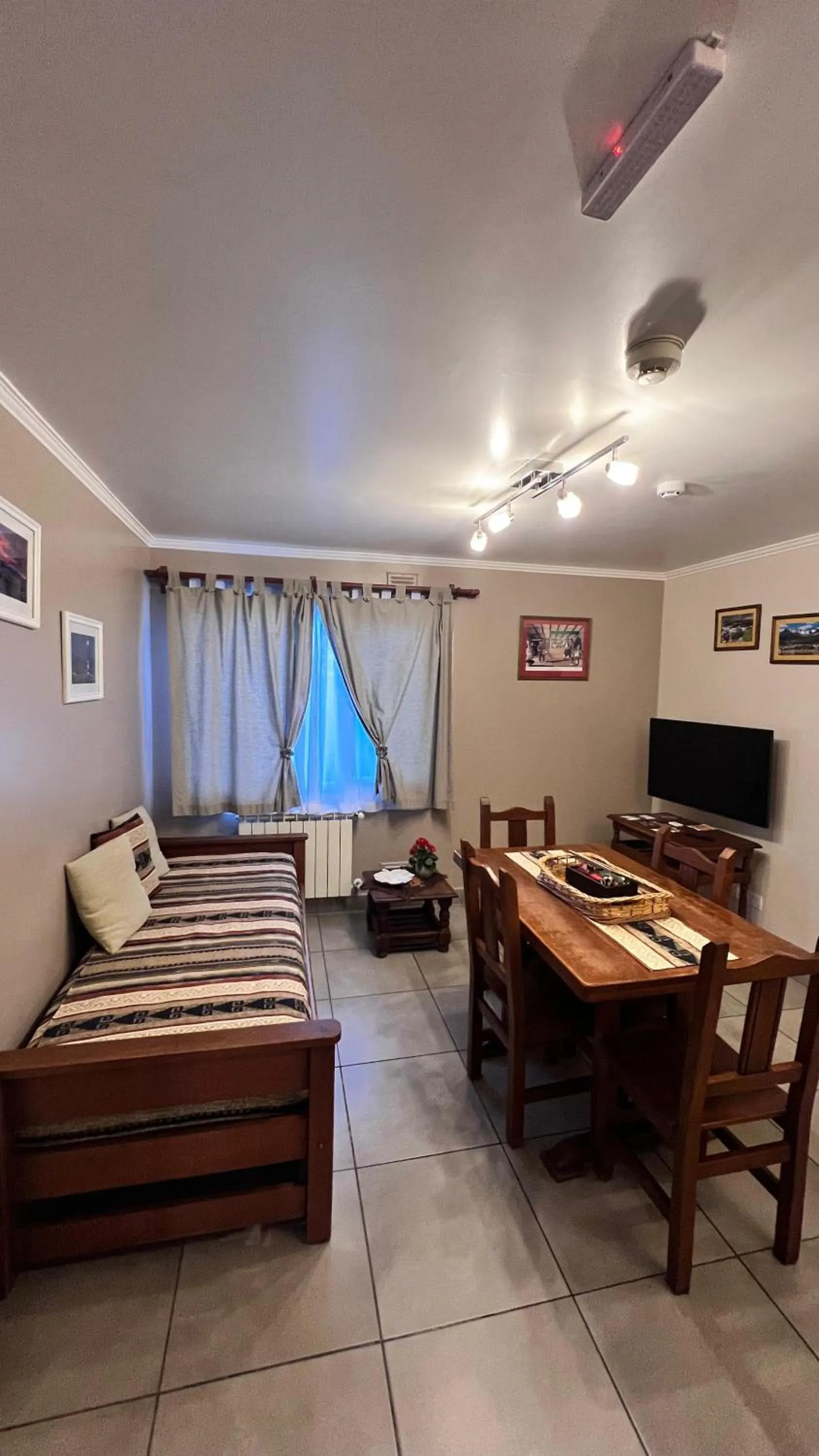 Living room, Bed in La Posta Apart