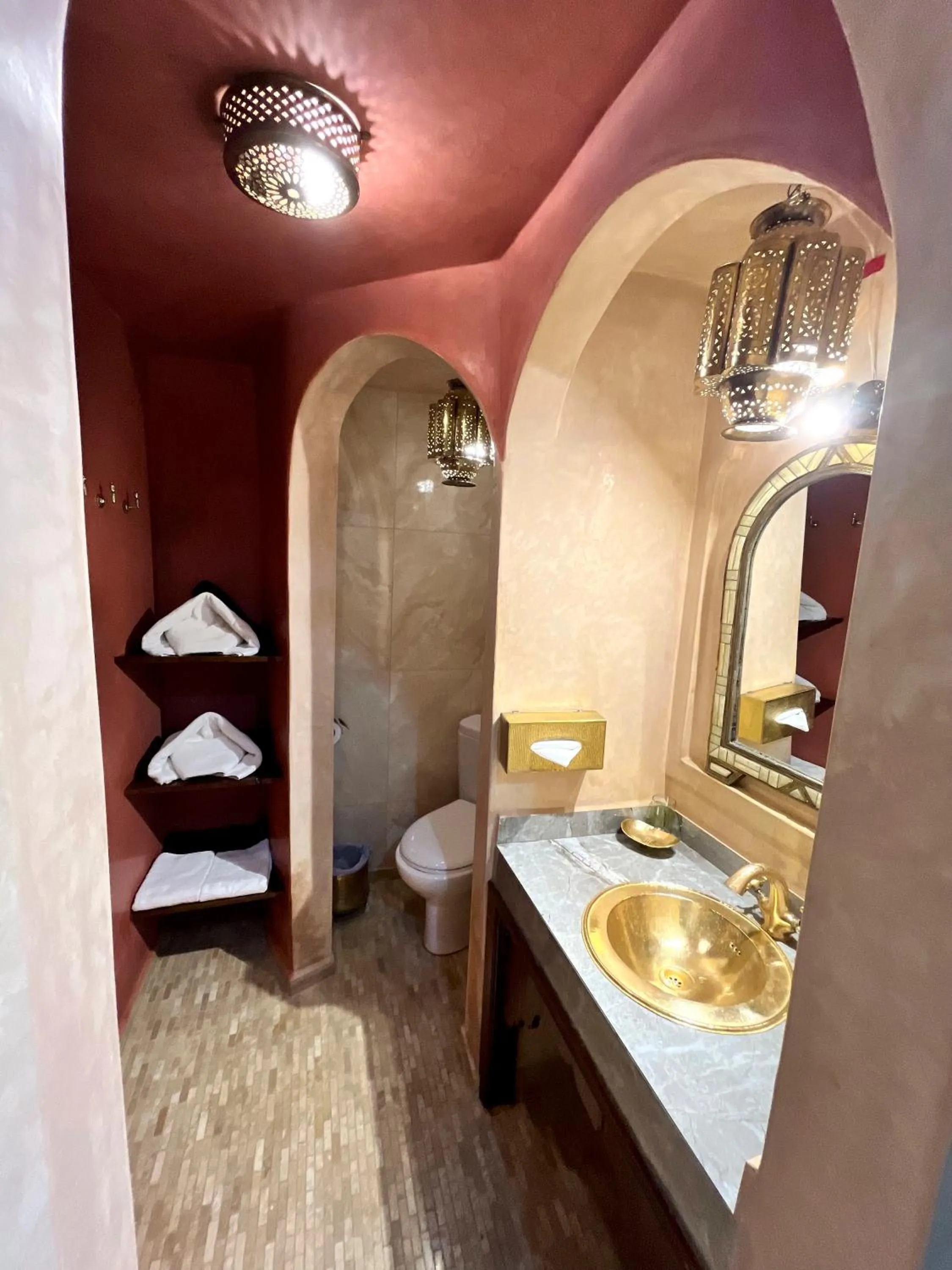 Bed in Riad Fatinat Marrakech