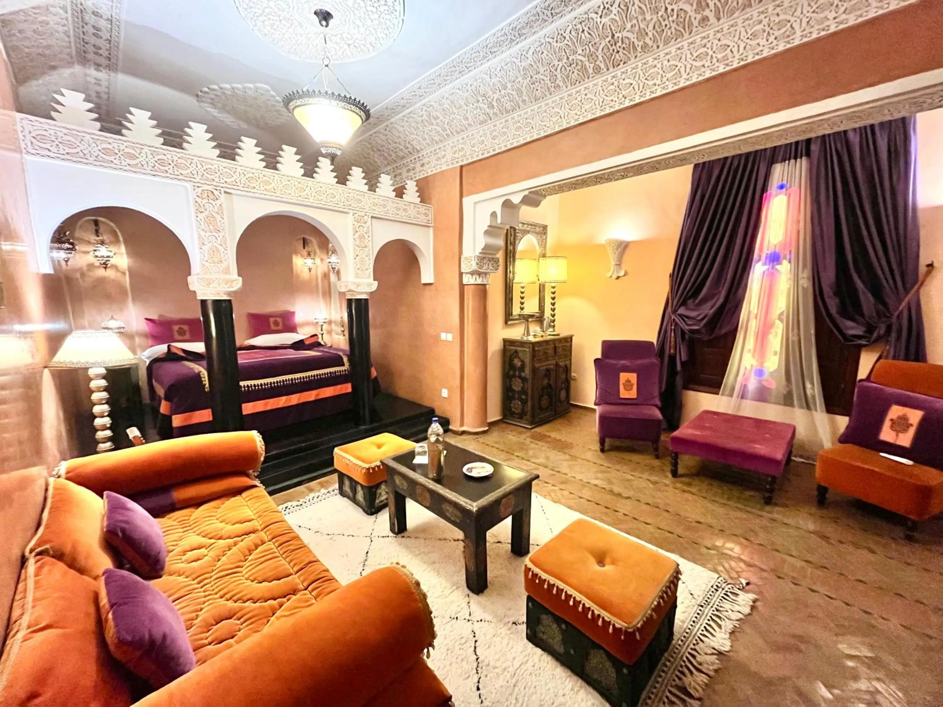 Bed in Riad Fatinat Marrakech