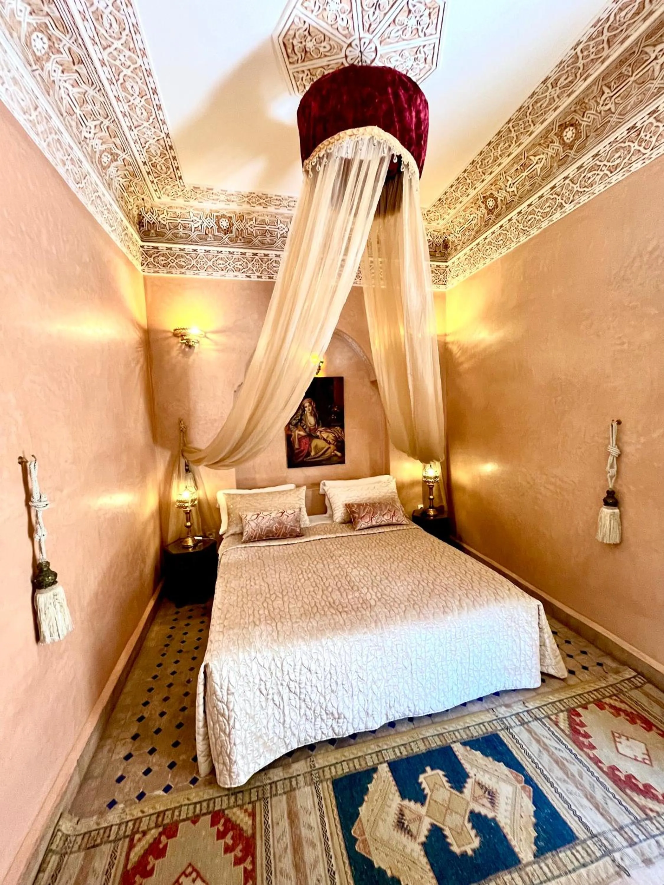Bed in Riad Fatinat Marrakech