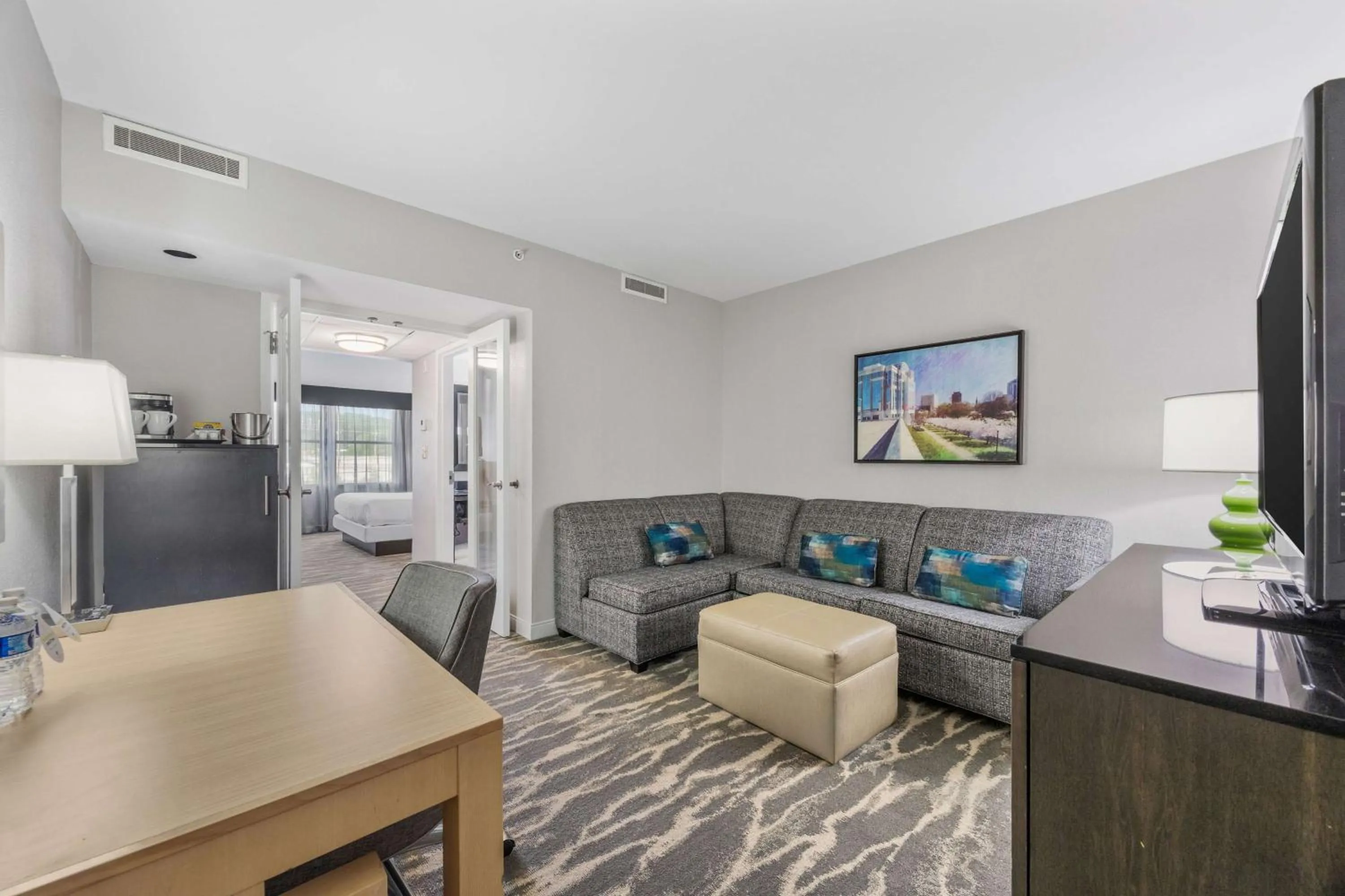 Living room in DoubleTree Suites by Hilton Hotel Huntsville South