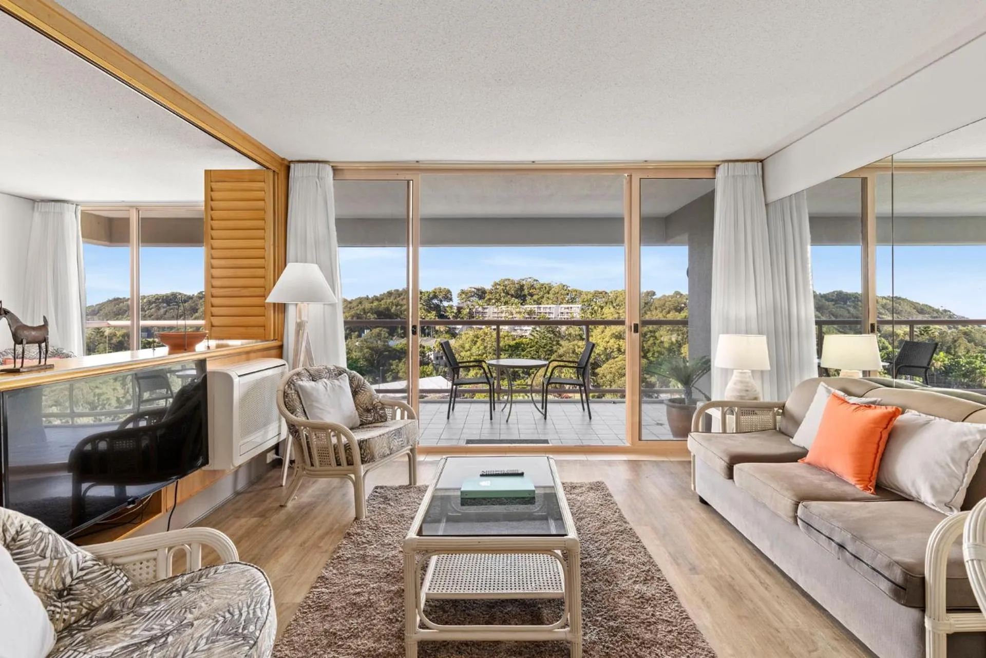 Living room in Pacific Bay Resort
