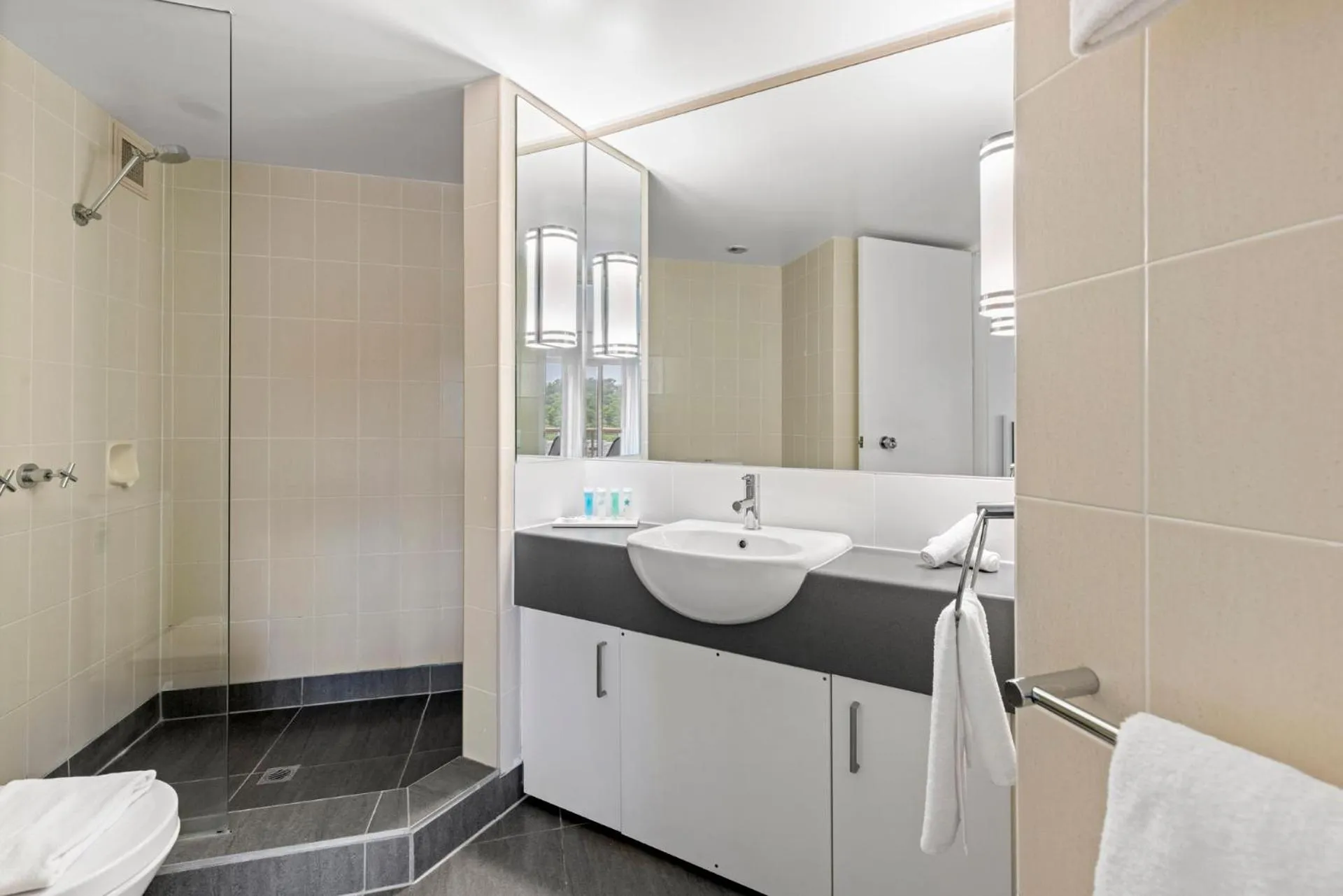 Shower in Pacific Bay Resort