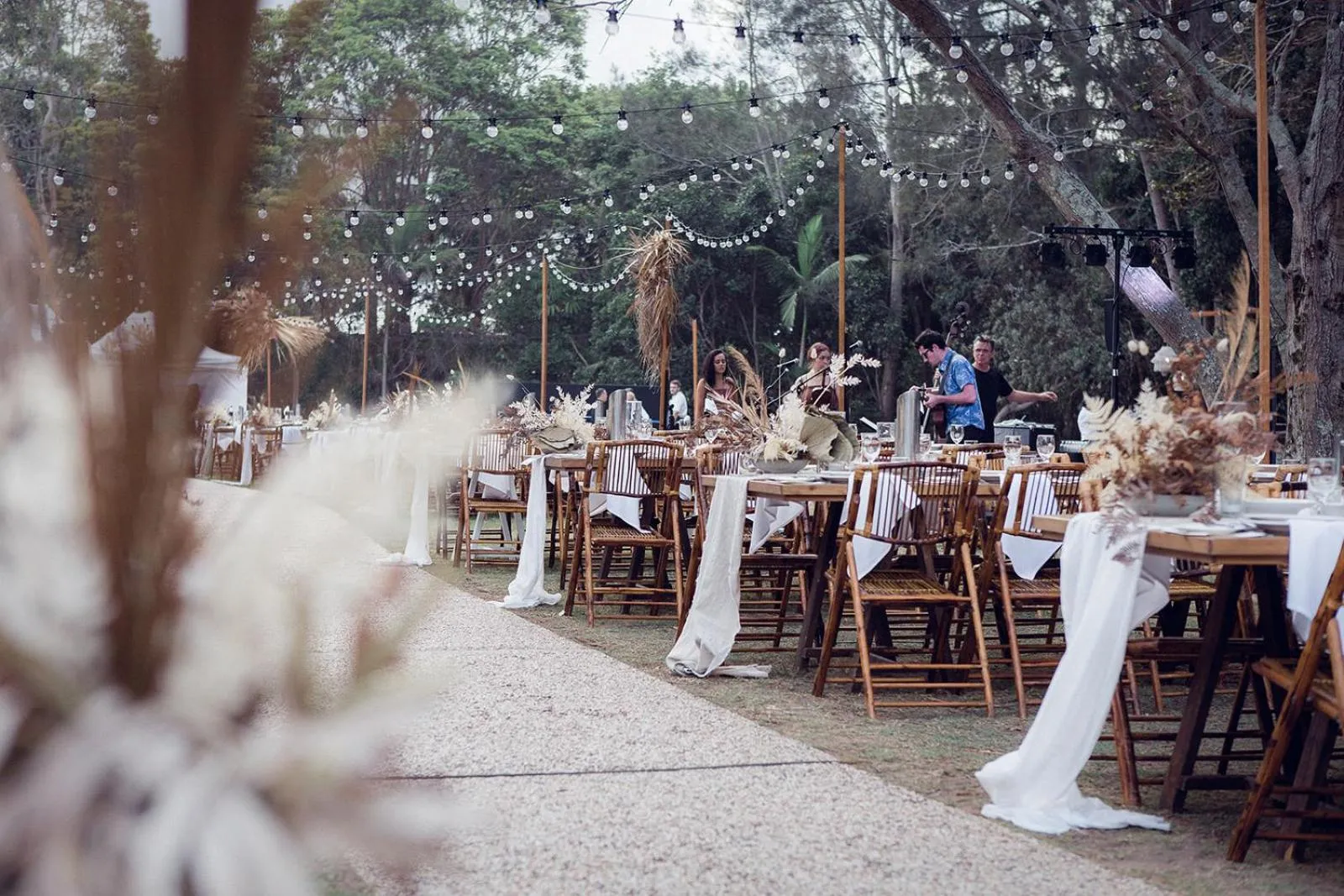 Restaurant/places to eat in Pacific Bay Resort