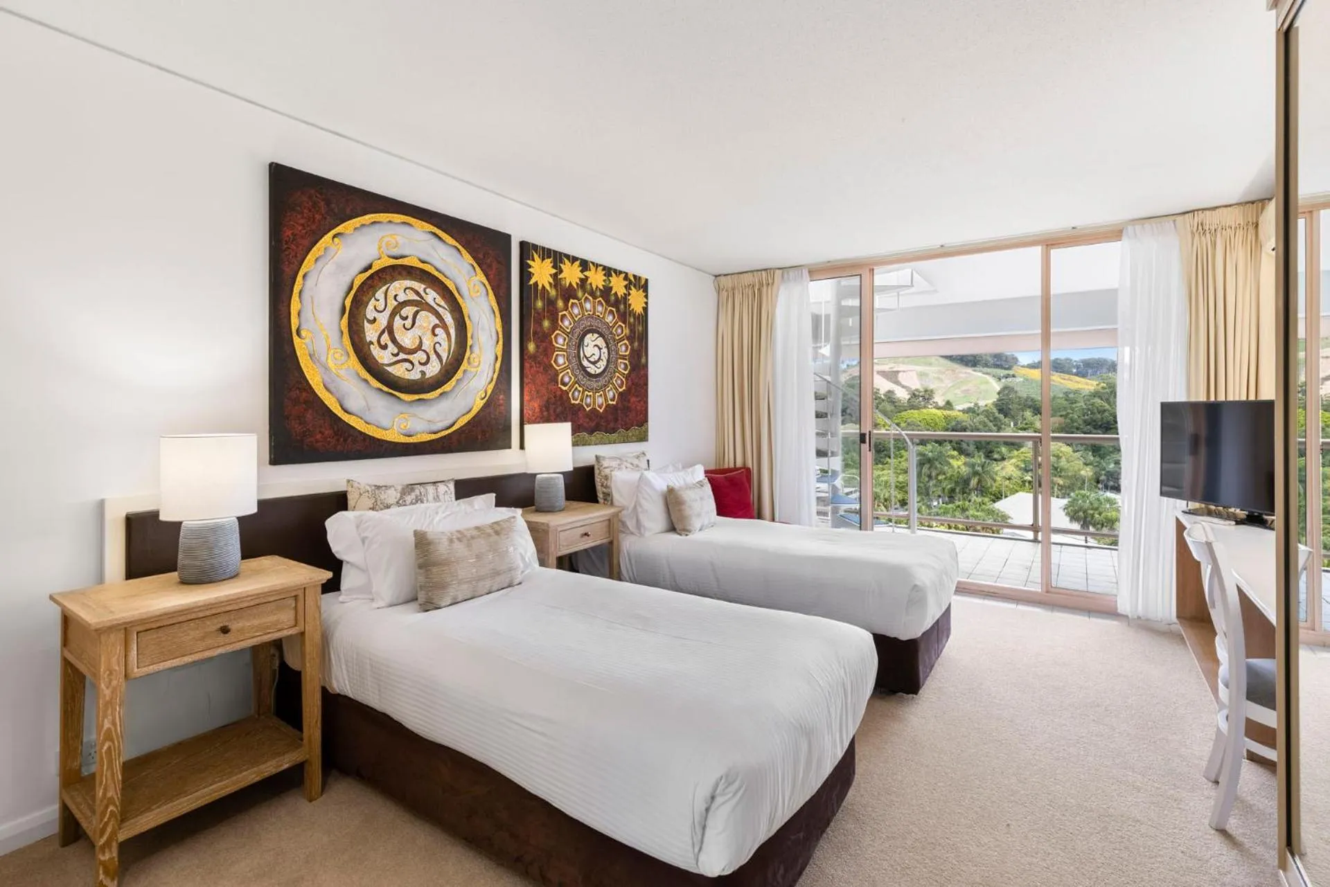 Bedroom, Bed in Pacific Bay Resort