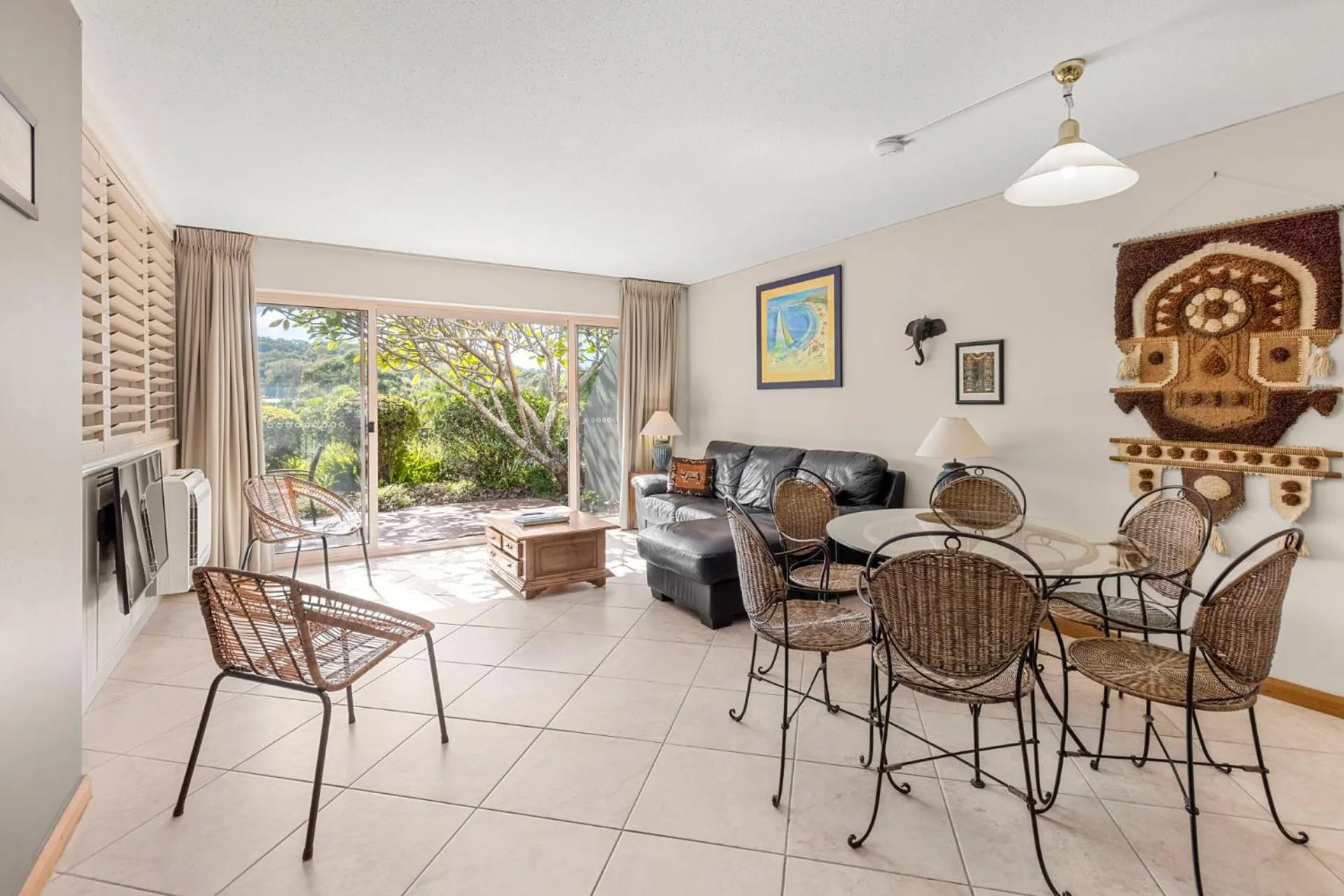 Living room in Pacific Bay Resort