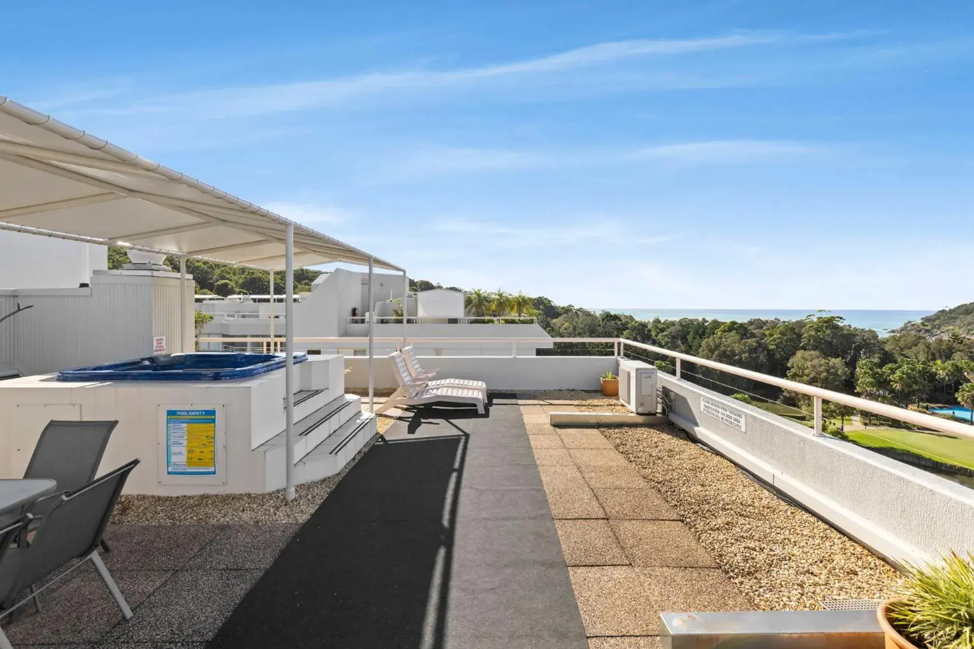 Executive Two Bedroom Penthouse in Pacific Bay Resort Executive Two Bedroom Penthouse in Pacific Bay Resort