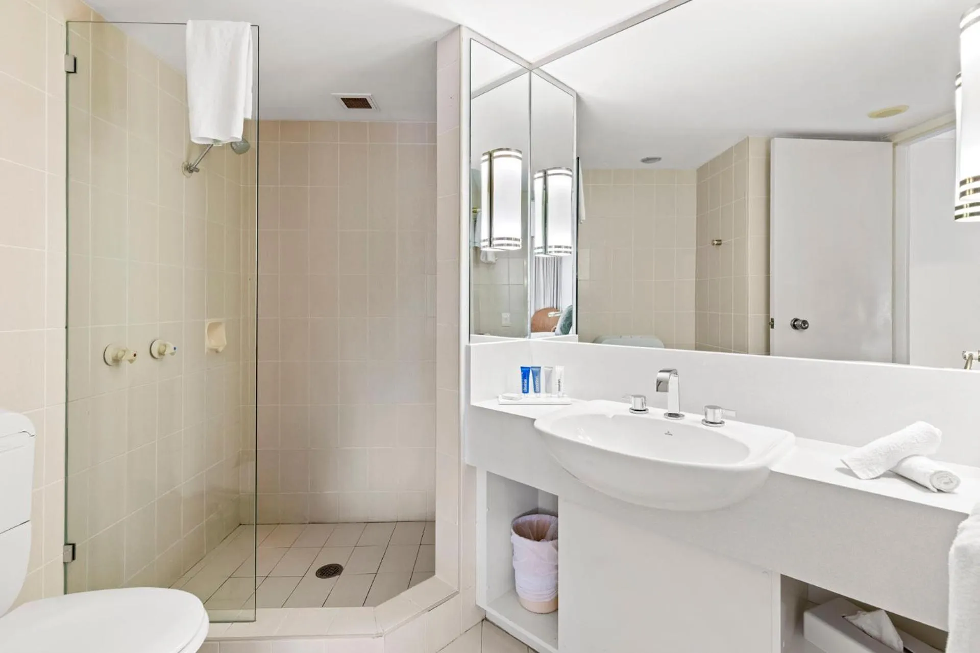 Bathroom in Pacific Bay Resort