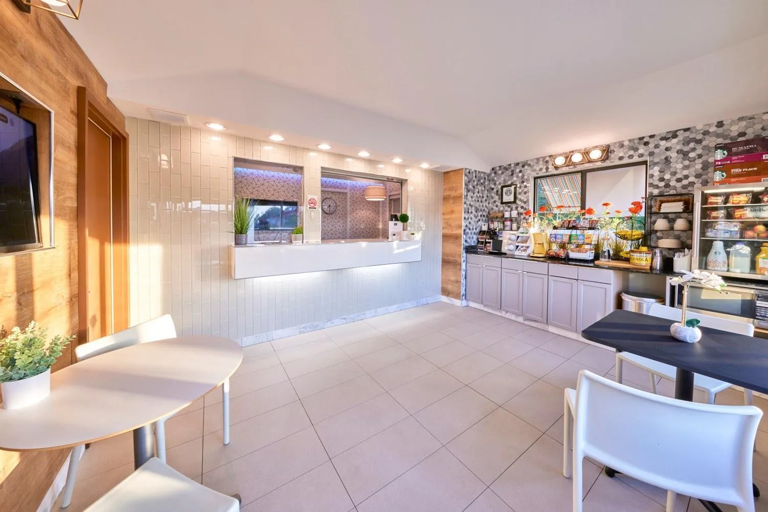 Coffee/tea facilities in Regency Inn of Eddyville Kuttawa