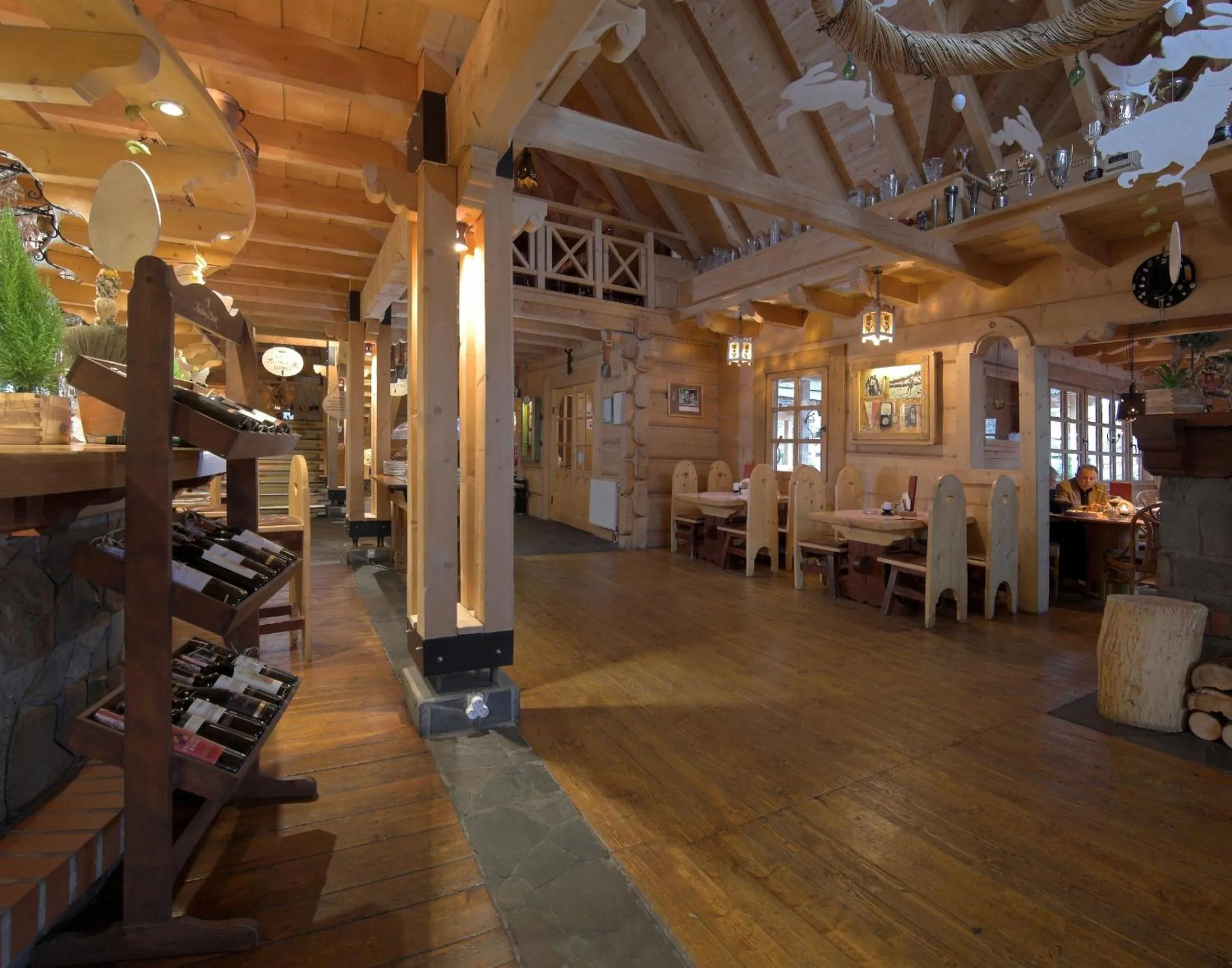 Restaurant/places to eat in Hotel Nosalowy Dwór