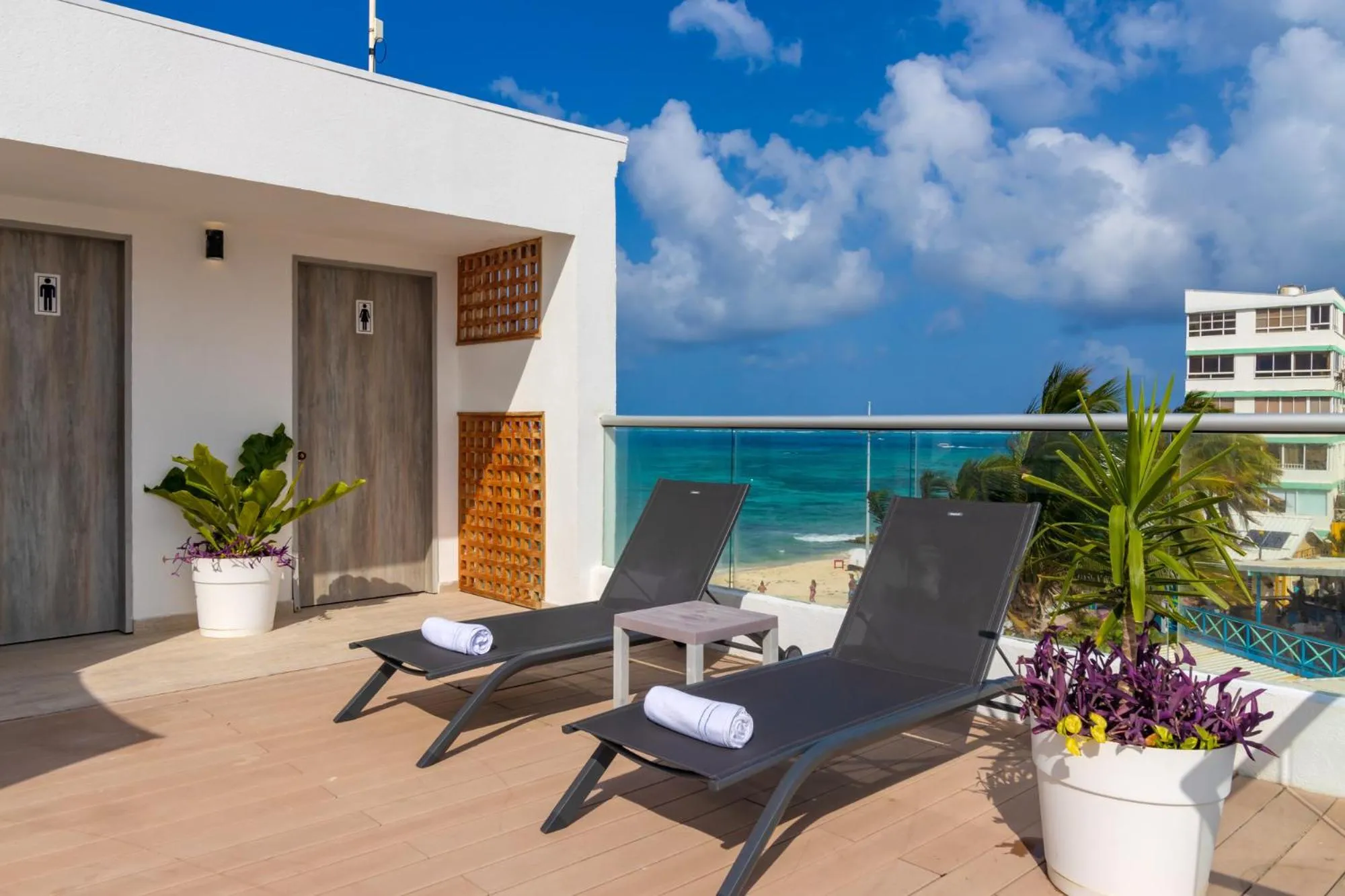 Patio in Hotel Bahia Sardina