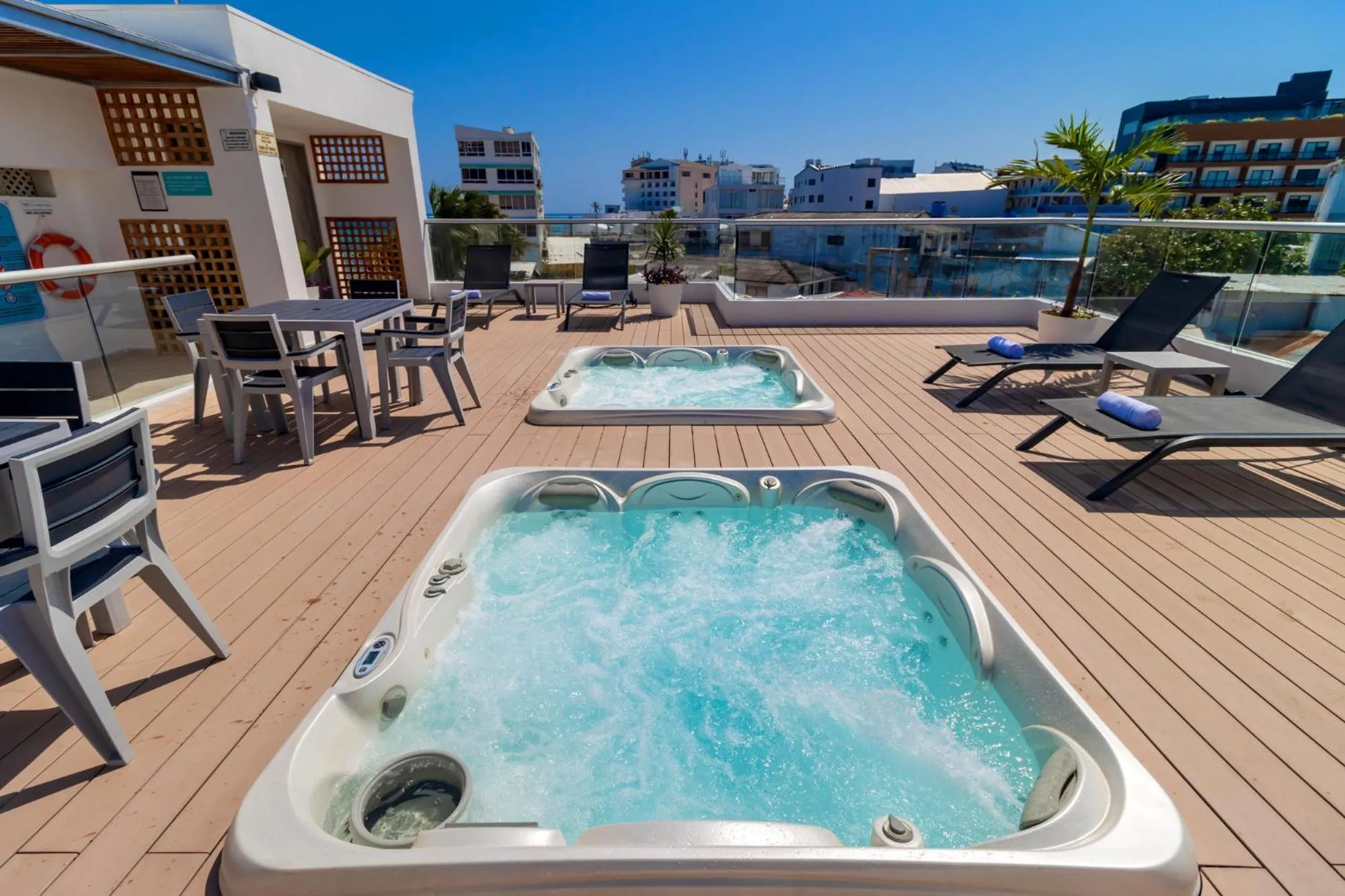 Patio in Hotel Bahia Sardina
