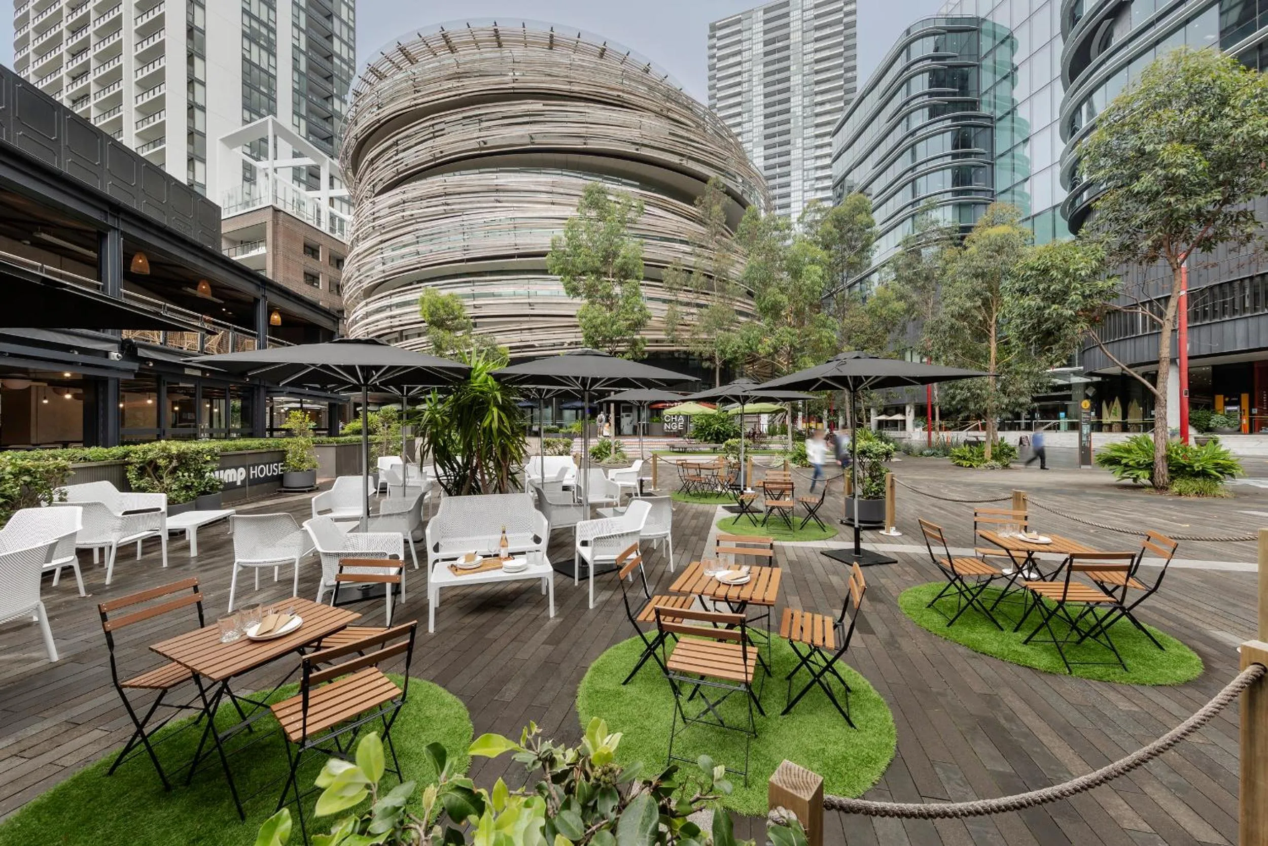 Restaurant/places to eat in Novotel Sydney Darling Square