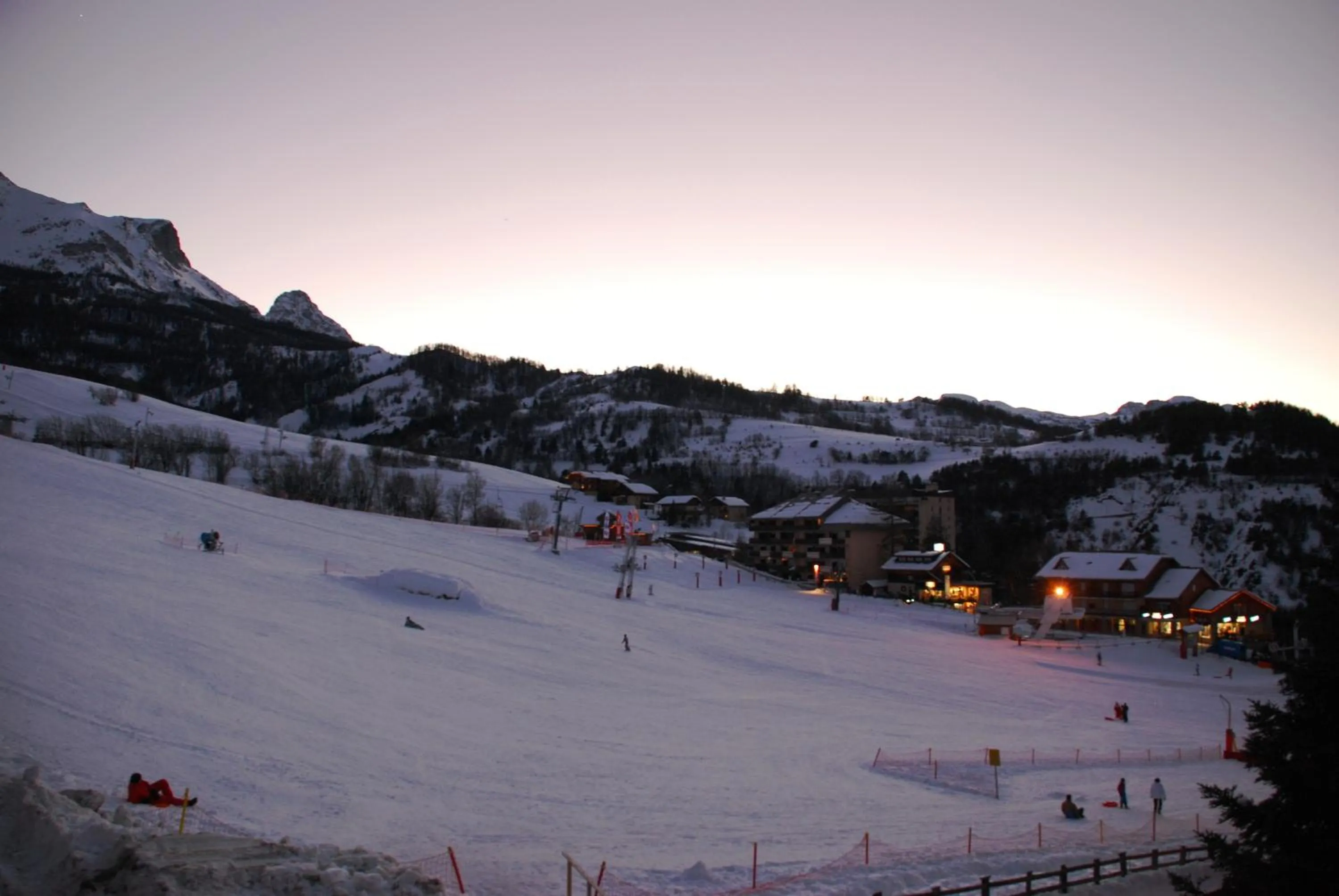 Skiing in Hôtel l'Équipe