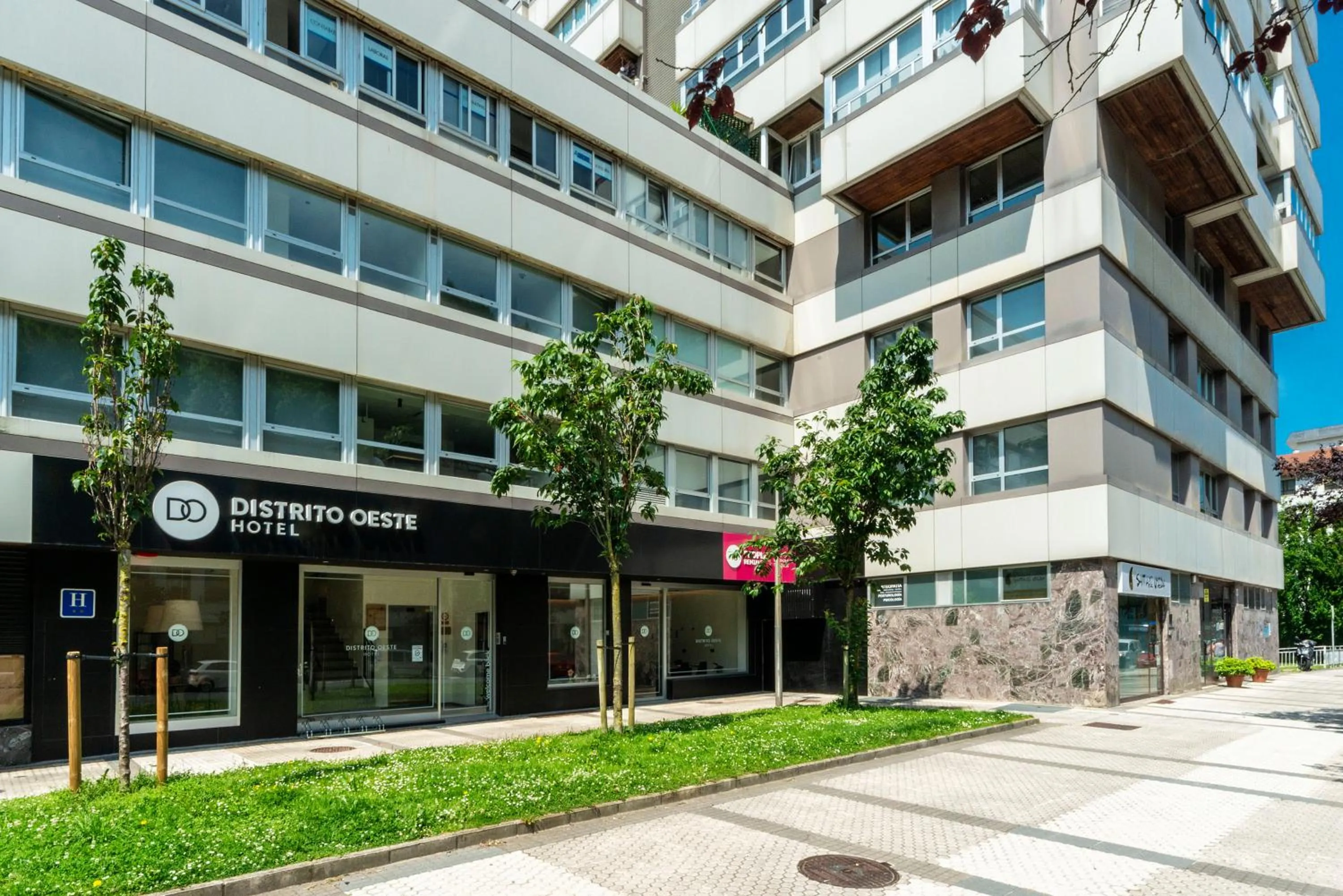 Property building in Hotel Distrito Oeste