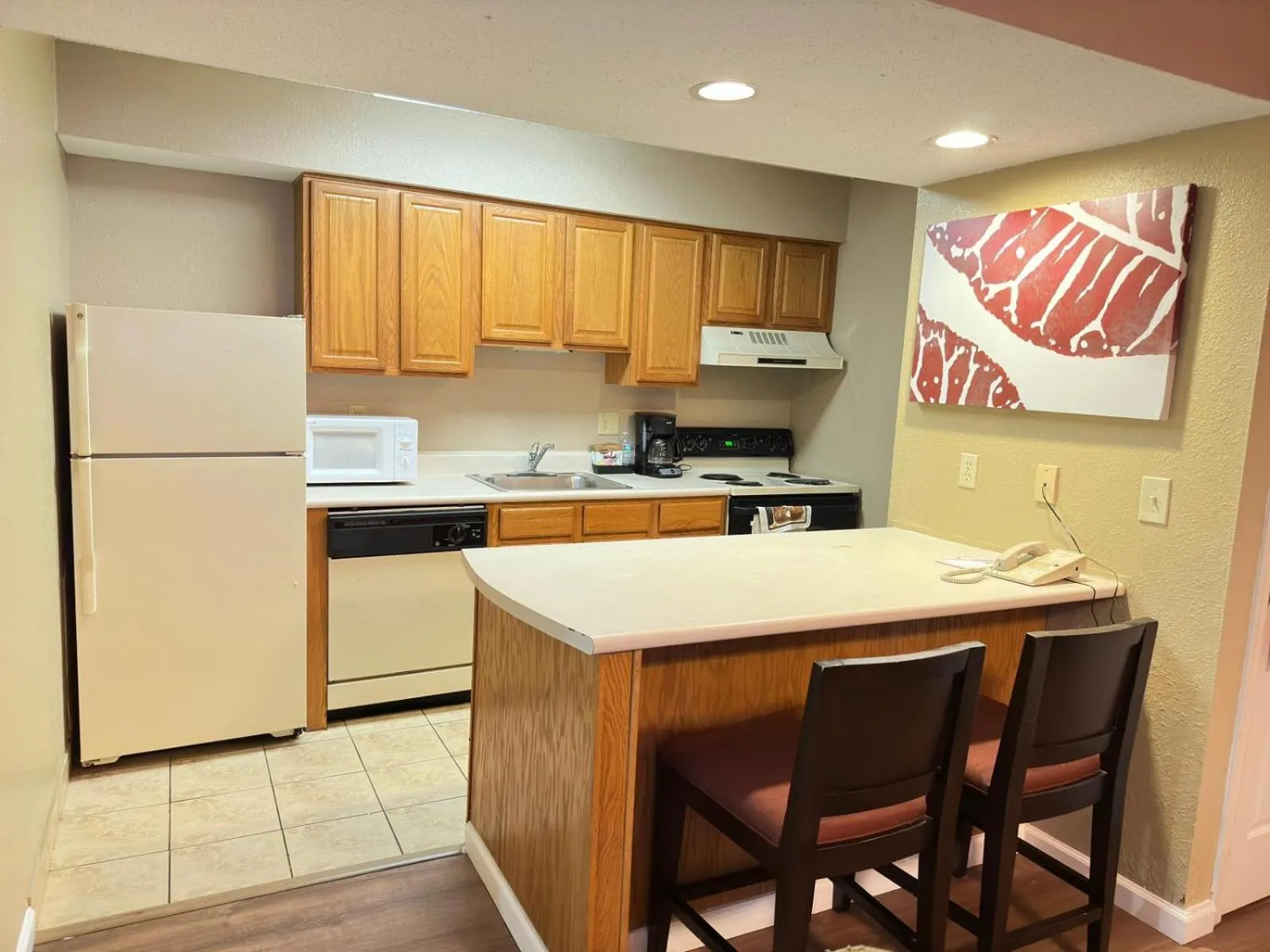 Kitchen or kitchenette in Hawthorn Extended Stay by Wyndham Wichita