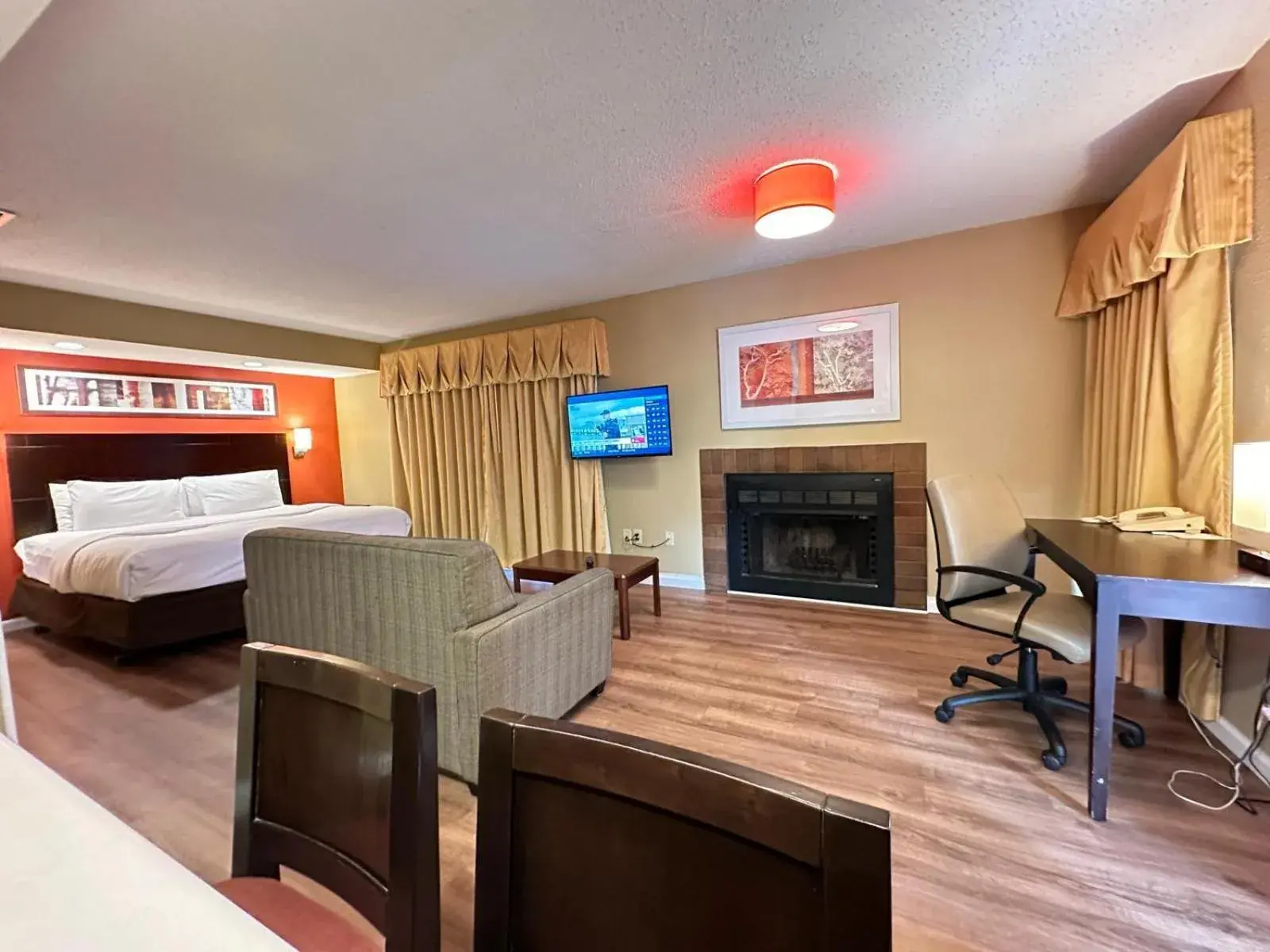 1 King Bed and 1 Queen Bed, Two-Bedroom, Suite, Non-Smoking in Hawthorn Extended Stay by Wyndham Wichita 1 King Bed and 1 Queen Bed, Two-Bedroom, Suite, Non-Smoking in Hawthorn Extended Stay by Wyndham Wichita