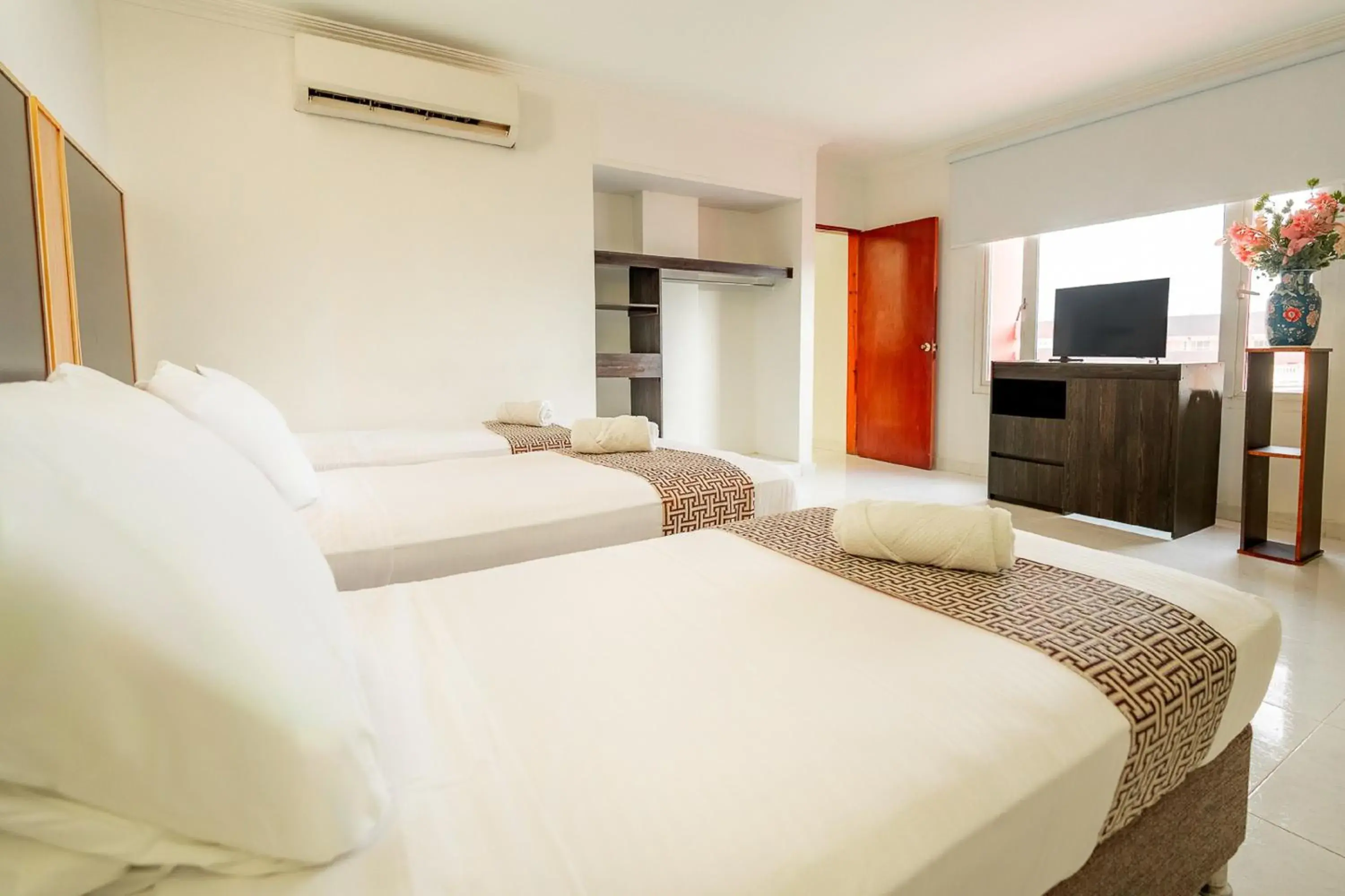 Deluxe Family Room in Hotel Americas San Andres Islas Colombia Deluxe Family Room in Hotel Americas San Andres Islas Colombia