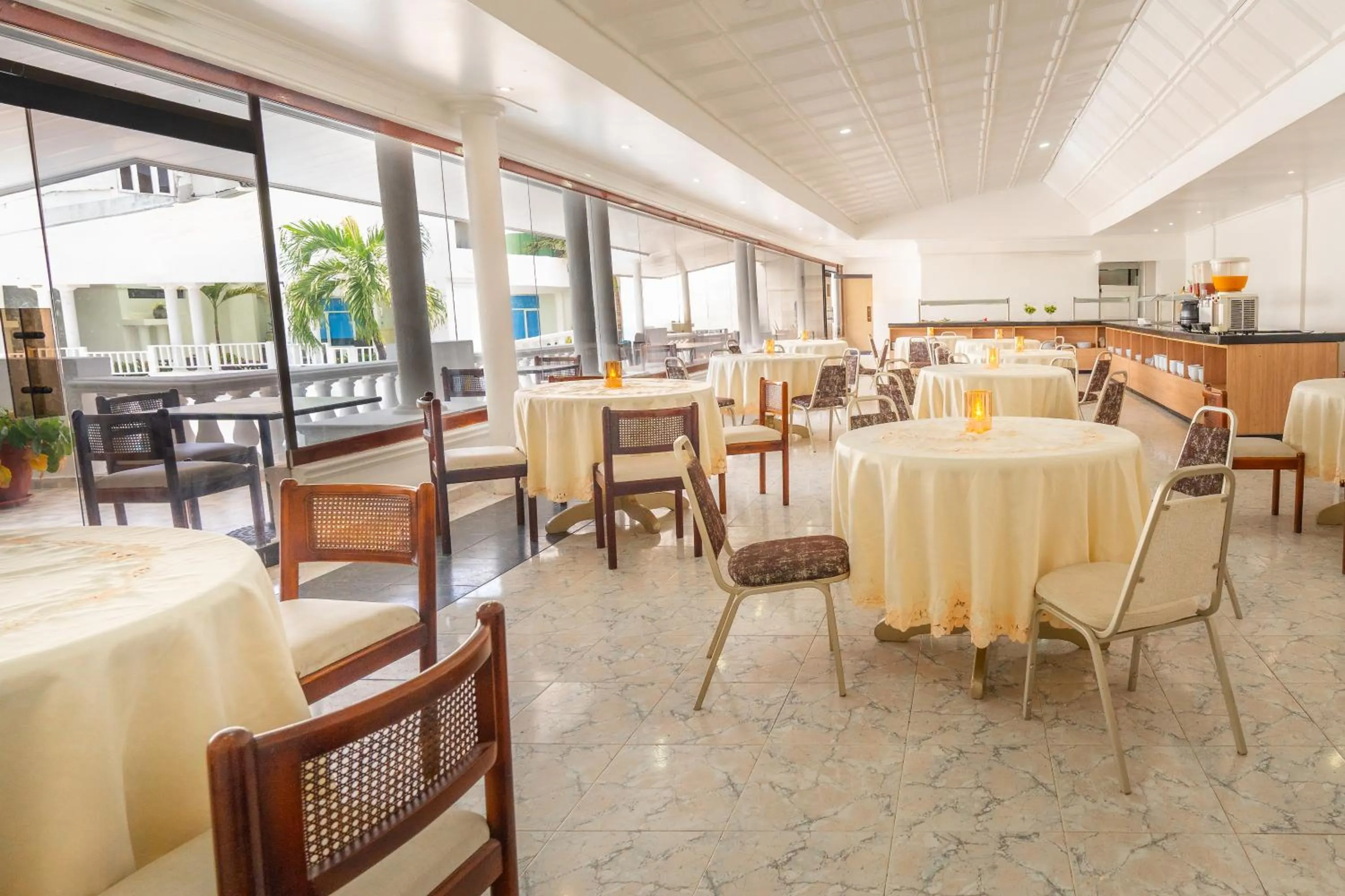 Restaurant/places to eat in Hotel Americas San Andres Islas Colombia