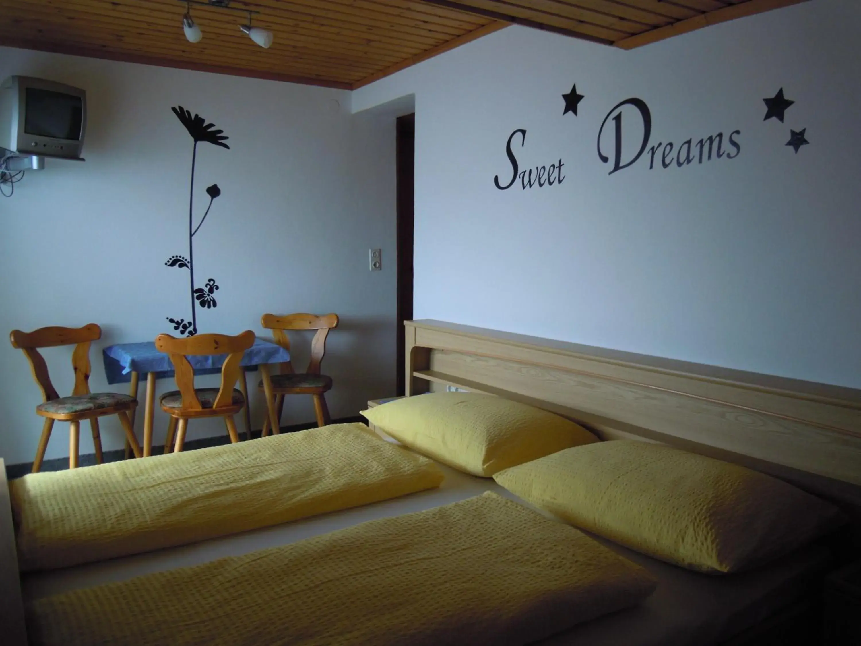 Triple Room in Pension Herzoggut Triple Room in Pension Herzoggut