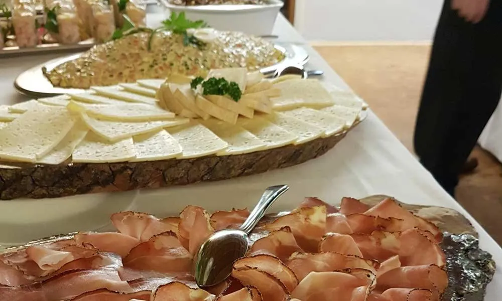 Food and drinks in Hotel Rose