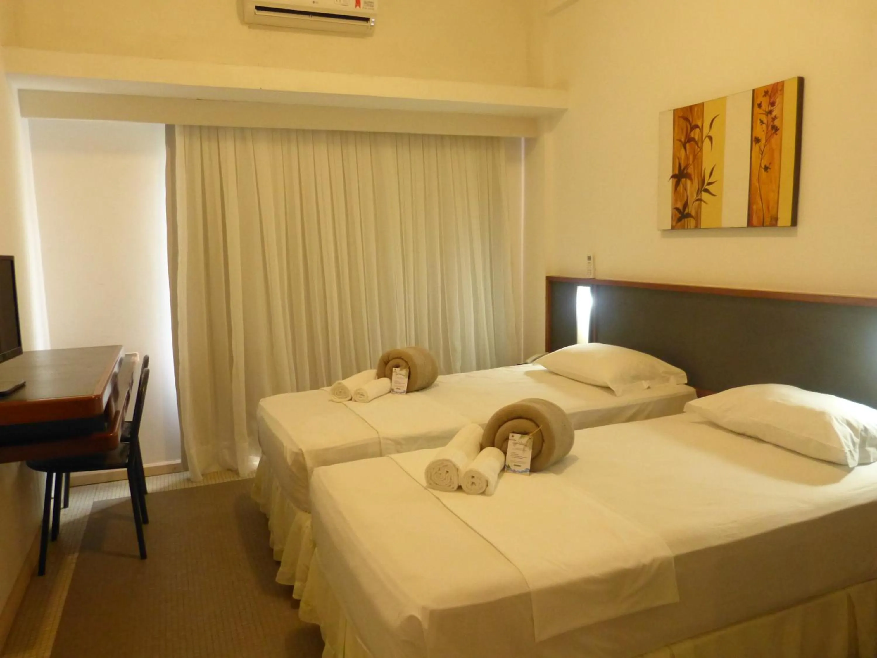 Bed in Coqueiral Praia Hotel