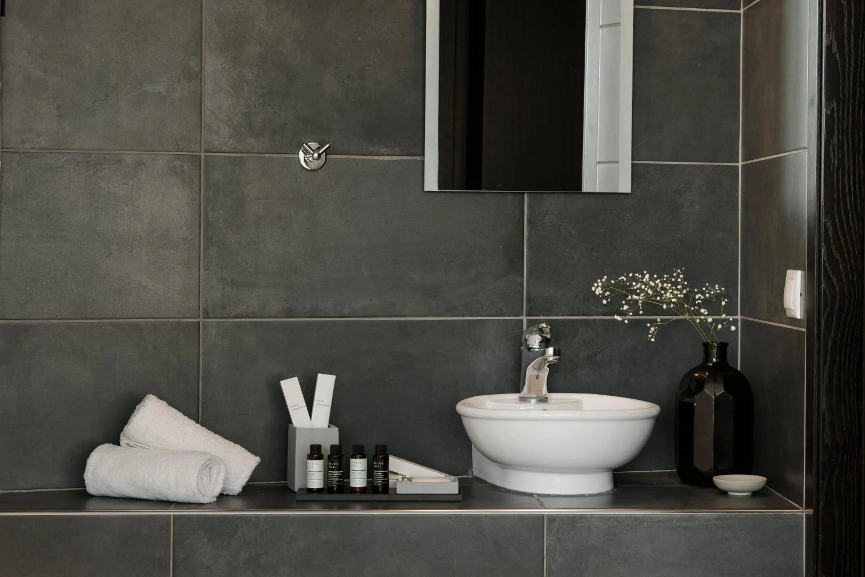 Bathroom in Aria Acropolis Suites, Troulanda