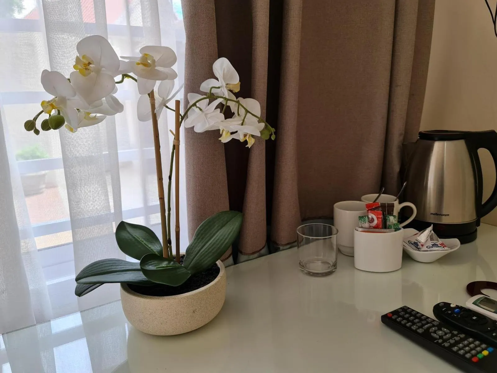 Decorative detail in Peaches & Cream Bed & Breakfast