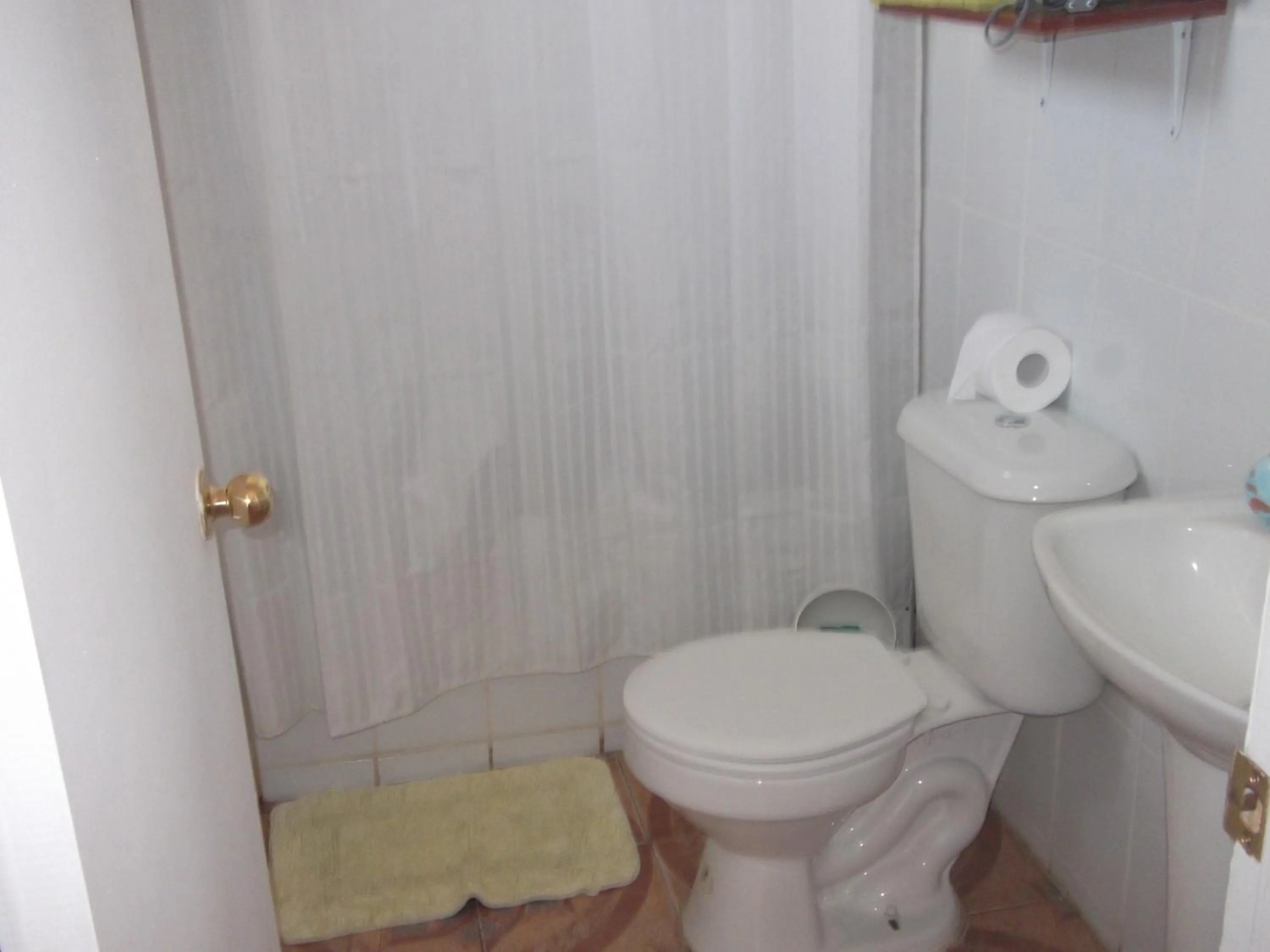 Bathroom in Mediterraneo B&B