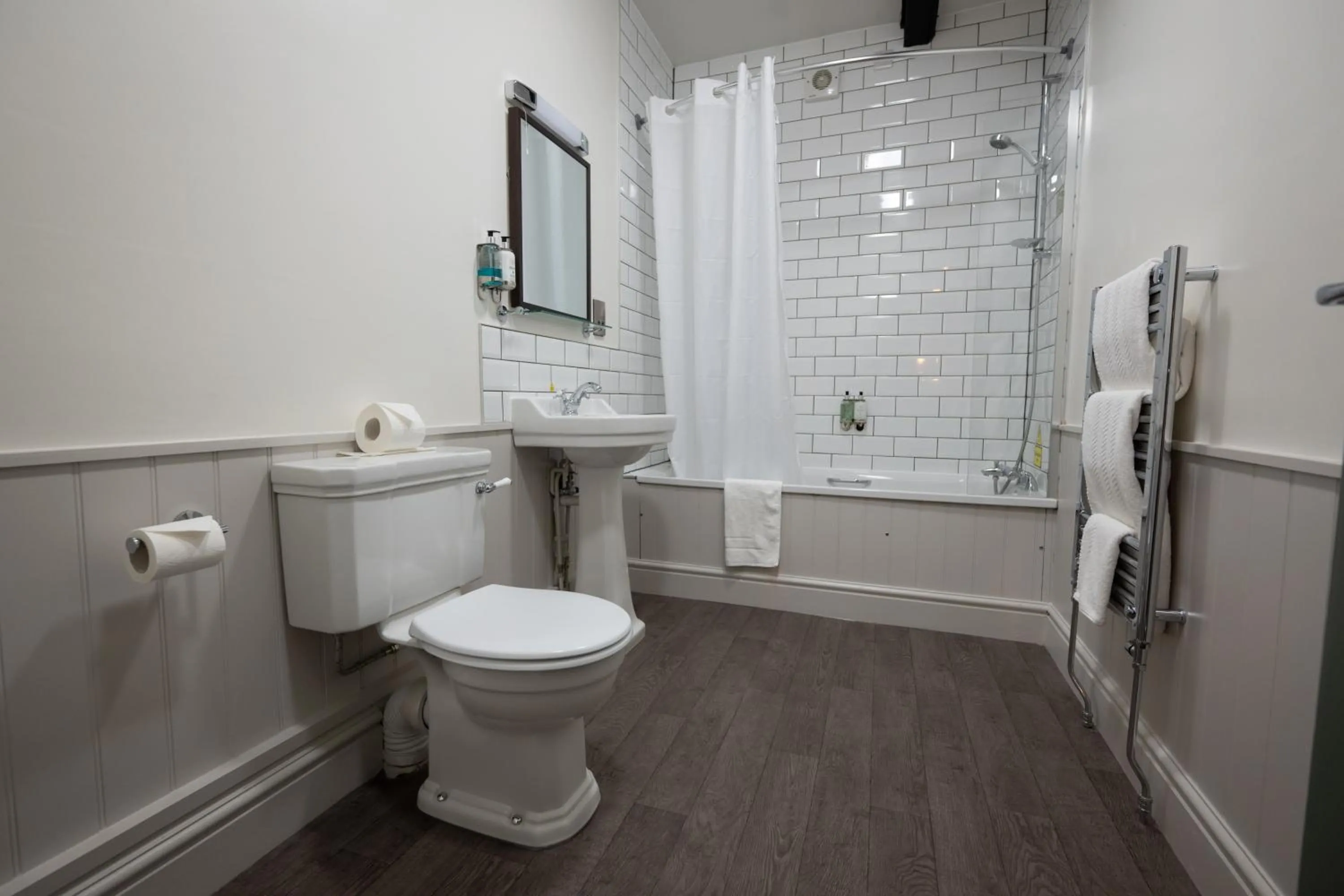 Bathroom in Rockingham Arms By Greene King Inns
