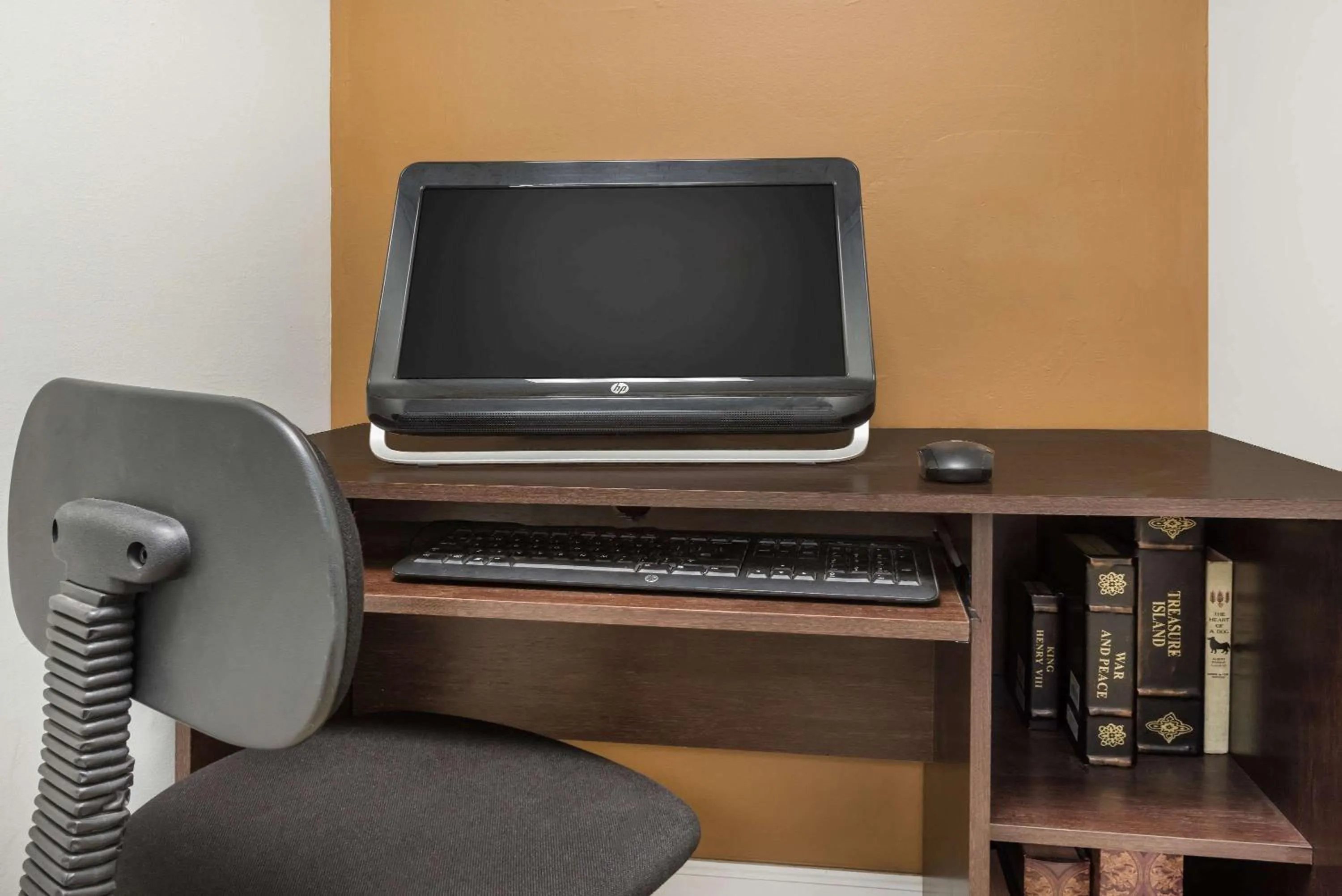 Restaurant/places to eat in Super 8 by Wyndham Chattanooga Ooltewah