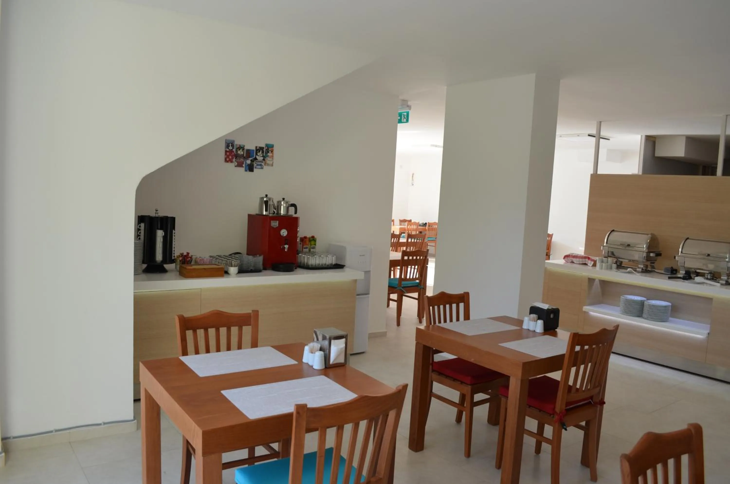 Restaurant/places to eat in Aria Doria Otel