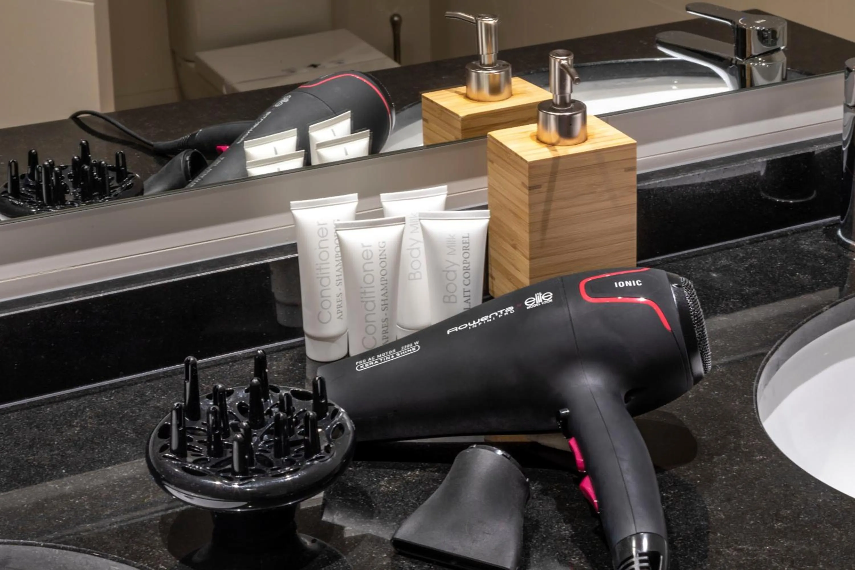 Decorative detail in Slow Suites Chueca